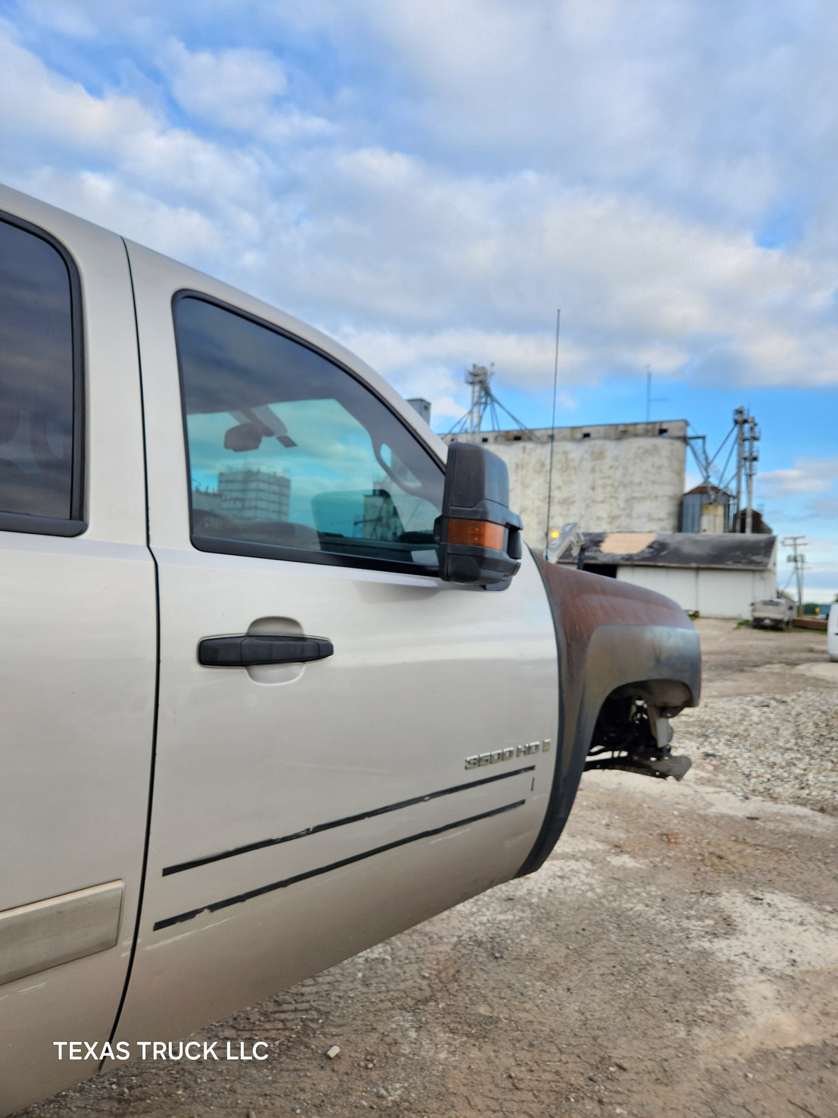 2007-2013 Chevrolet Silverado / GMC Sierra 1500 2500 3500 HD Crew Cab