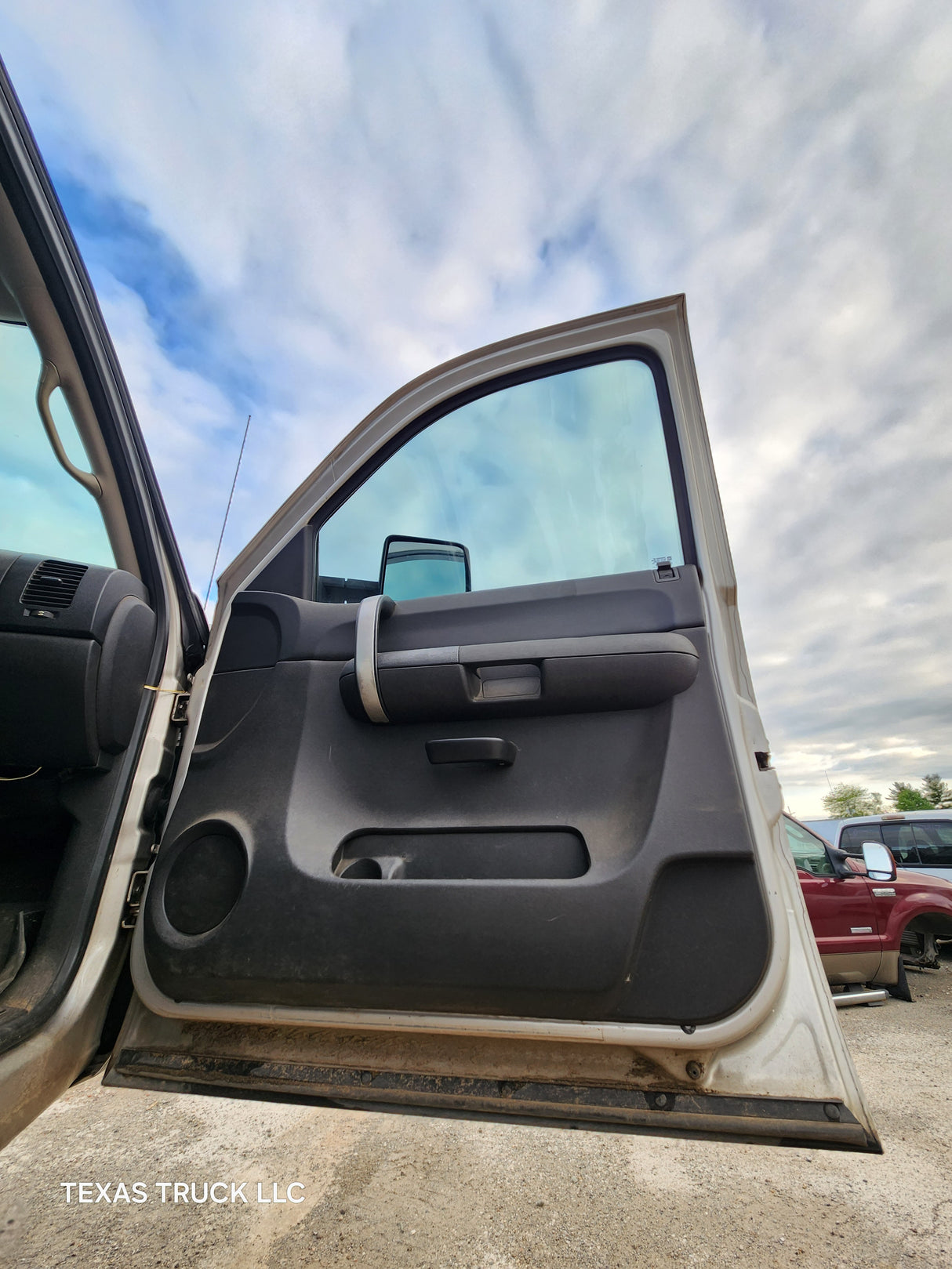 2007-2013 Chevrolet Silverado / GMC Sierra 1500 2500 3500 HD Crew Cab