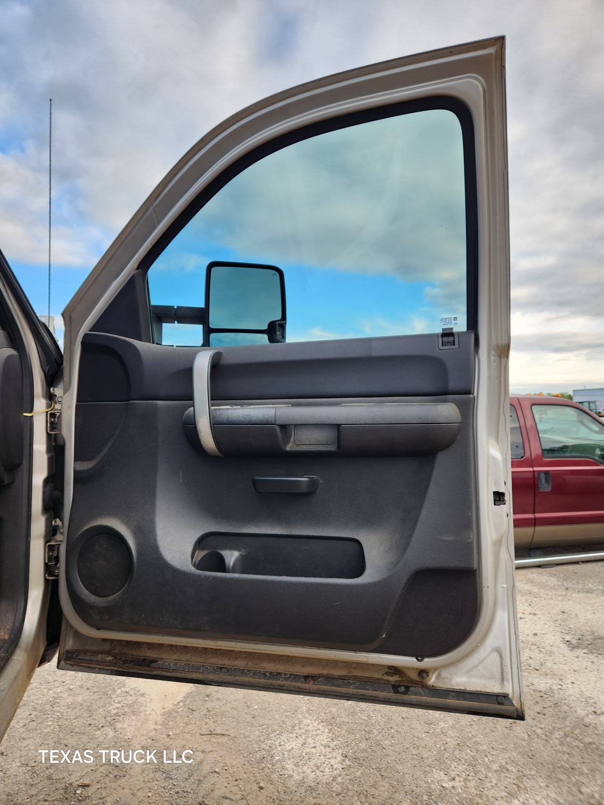 2007-2013 Chevrolet Silverado / GMC Sierra 1500 2500 3500 HD Crew Cab