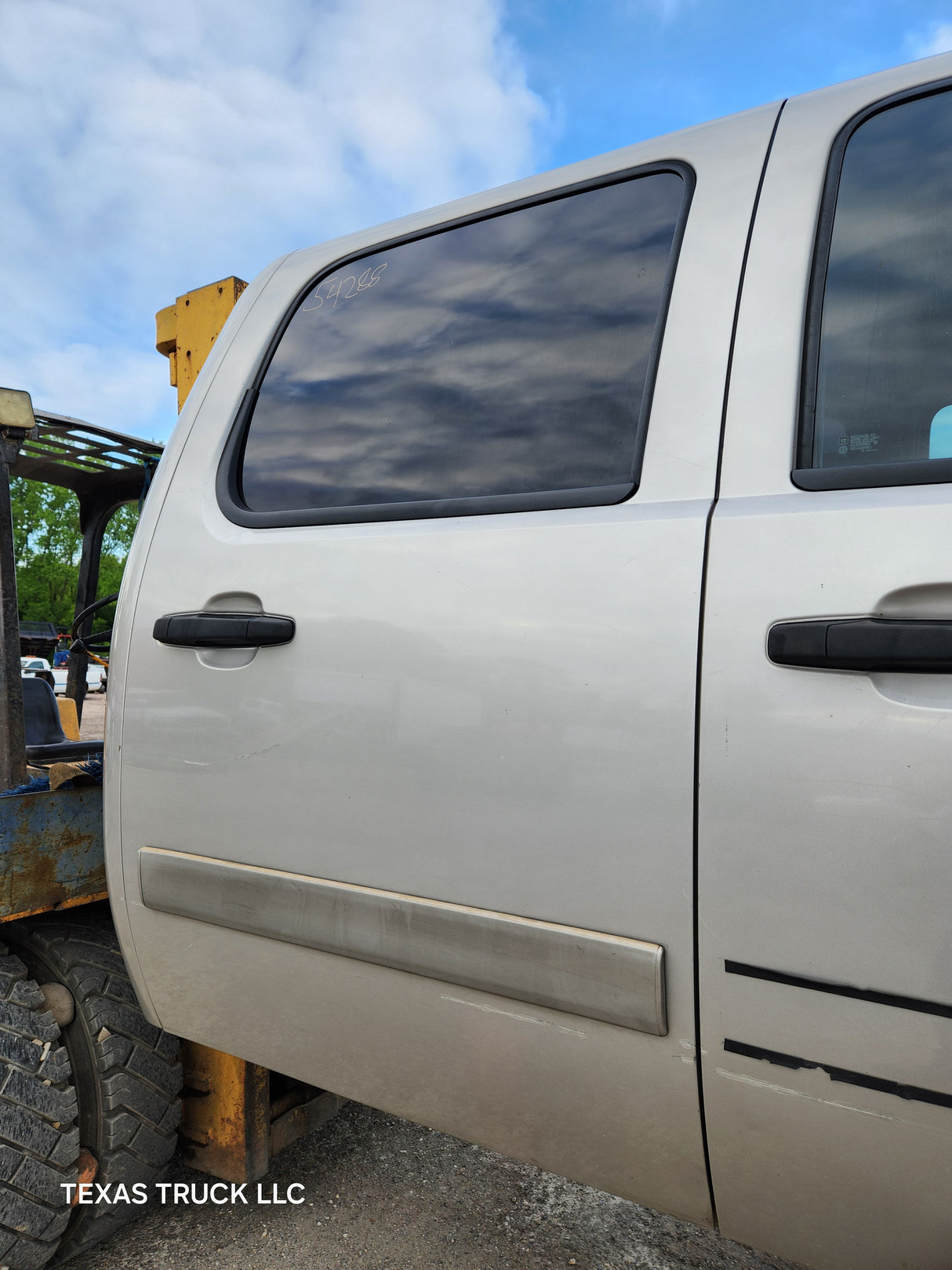 2007-2013 Chevrolet Silverado / GMC Sierra 1500 2500 3500 HD Crew Cab