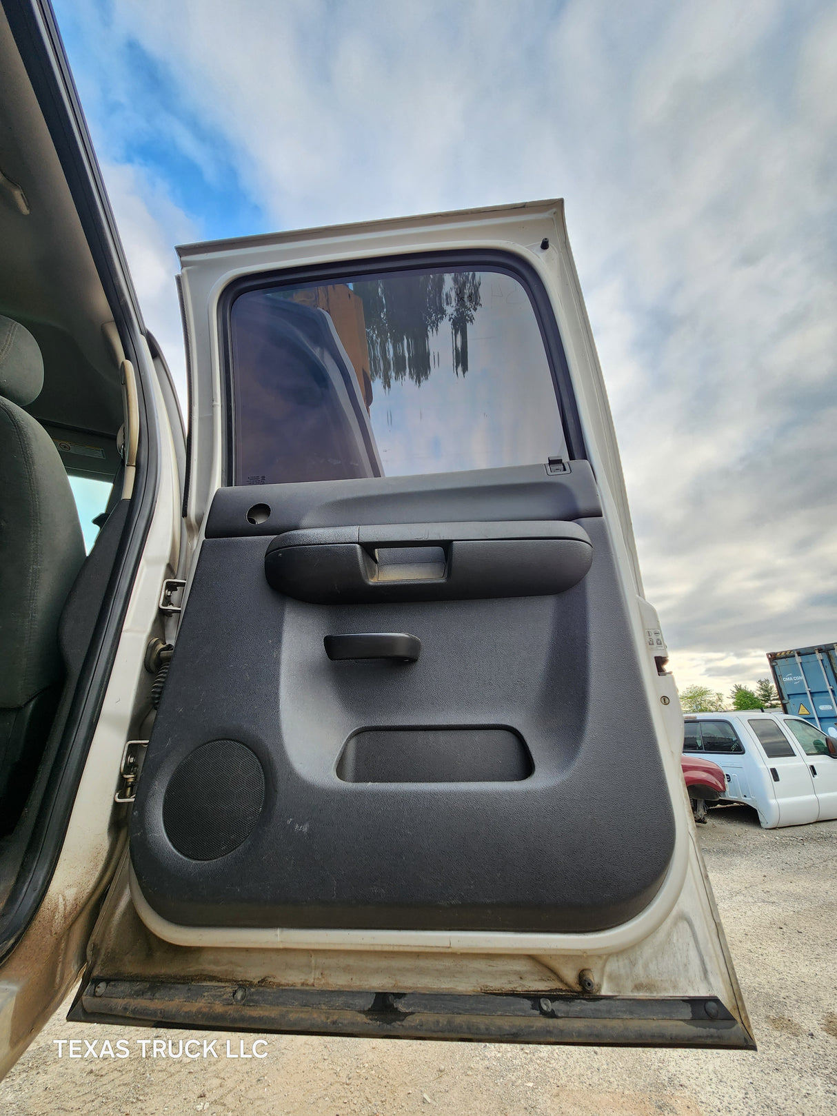 2007-2013 Chevrolet Silverado / GMC Sierra 1500 2500 3500 HD Crew Cab