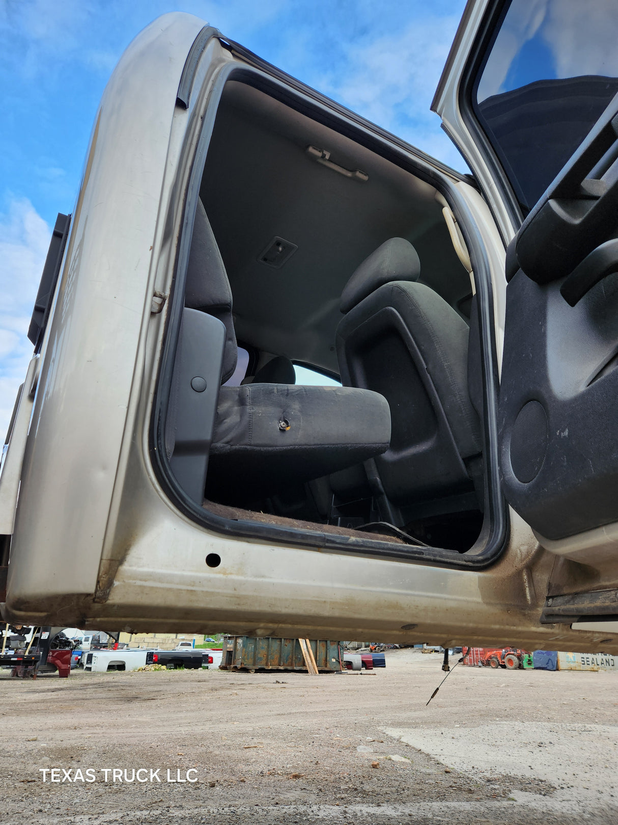 2007-2013 Chevrolet Silverado / GMC Sierra 1500 2500 3500 HD Crew Cab