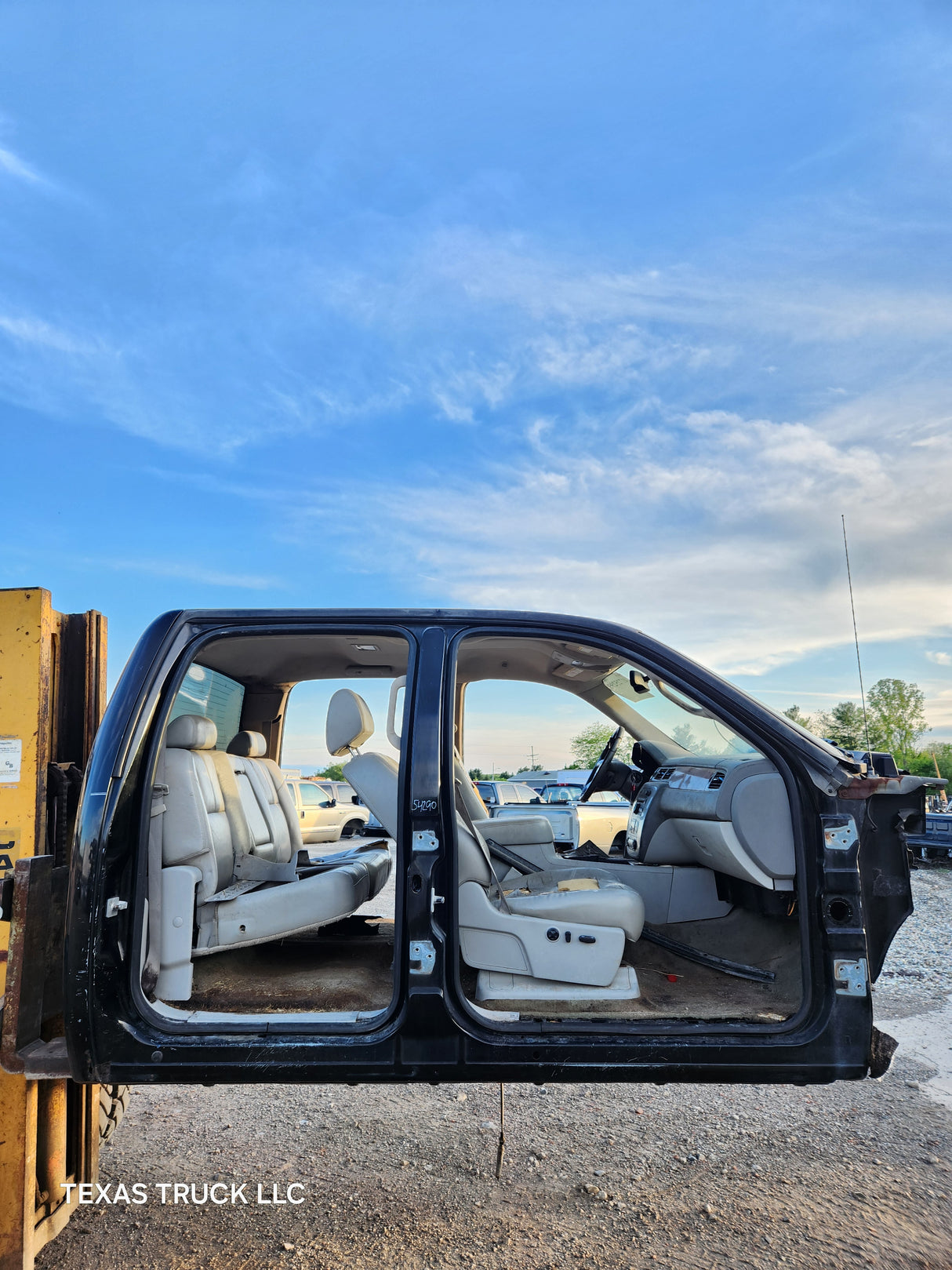 2007-2013 Chevrolet Silverado / GMC Sierra 1500 2500 3500 HD Crew Cab