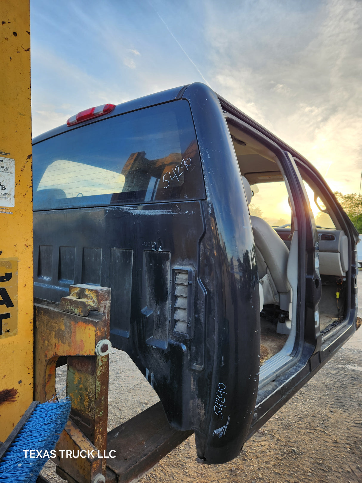 2007-2013 Chevrolet Silverado / GMC Sierra 1500 2500 3500 HD Crew Cab