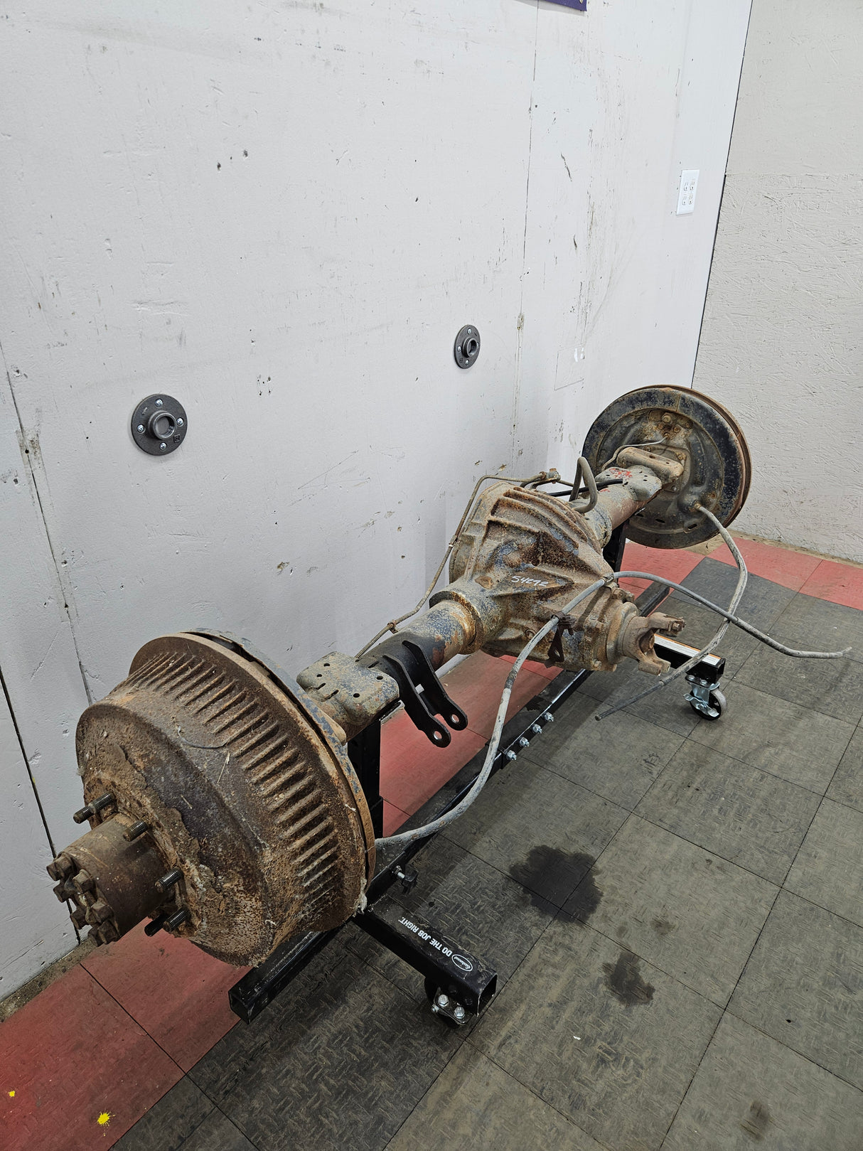 1992-2000 Chevrolet GMC C3500 Rear Axle 4.10 Gear Ratio G80 GT5 JB8