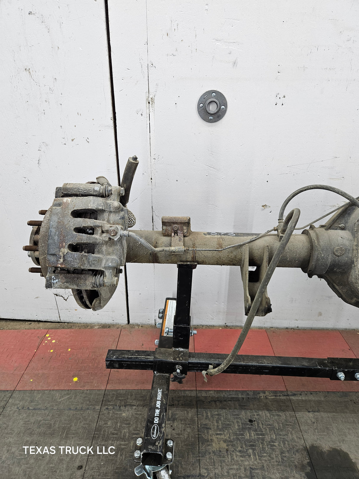 2005-2010 Ford Super Duty F250 F350 SRW Rear Axle 3.73 Gear Ratio