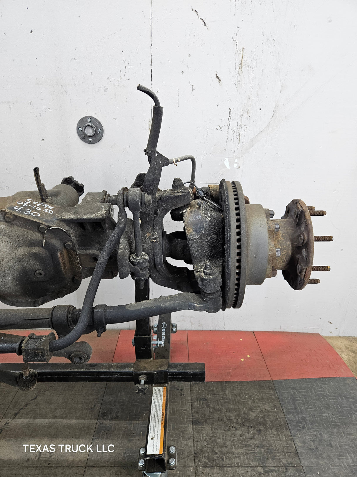 2005-2010 Ford Super Duty F350 DRW Dually FRONT Axle 4.30 Gear Ratio