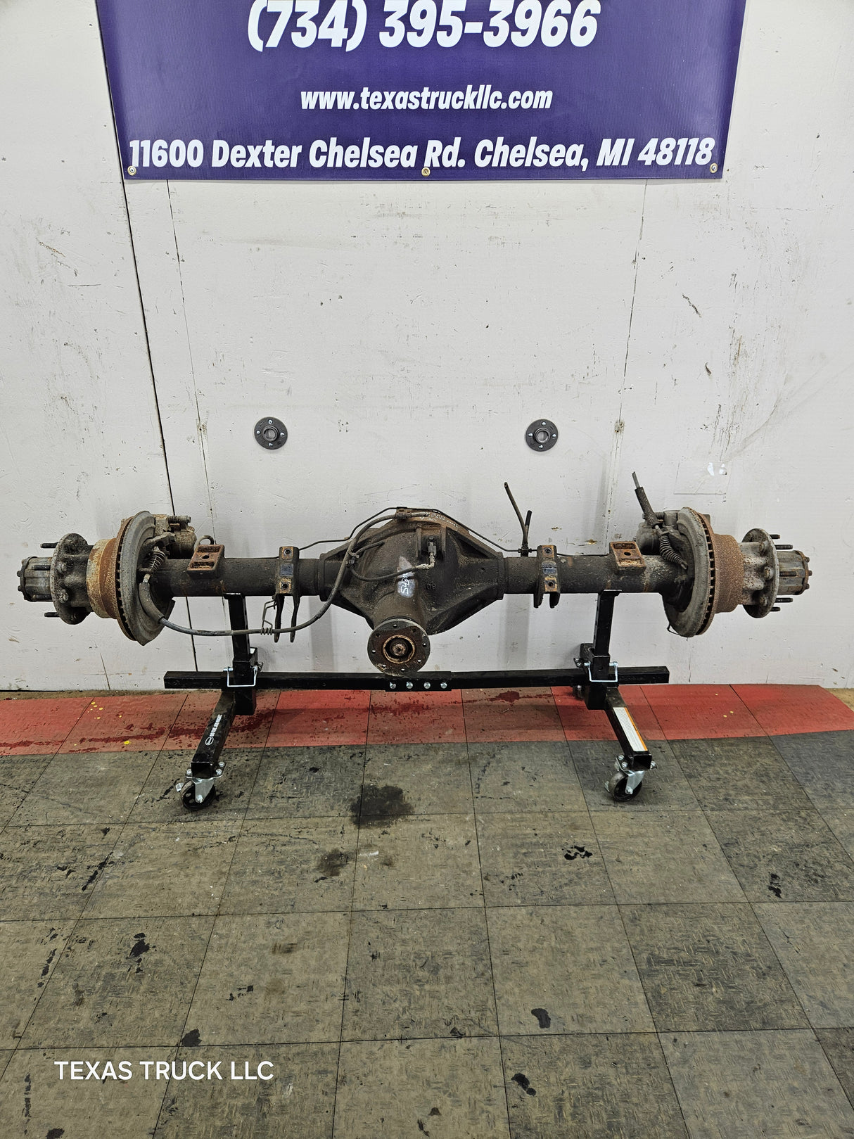 2005-2007 Ford Super Duty F350 DRW Dually Rear Axle 4.30 Gear Ratio