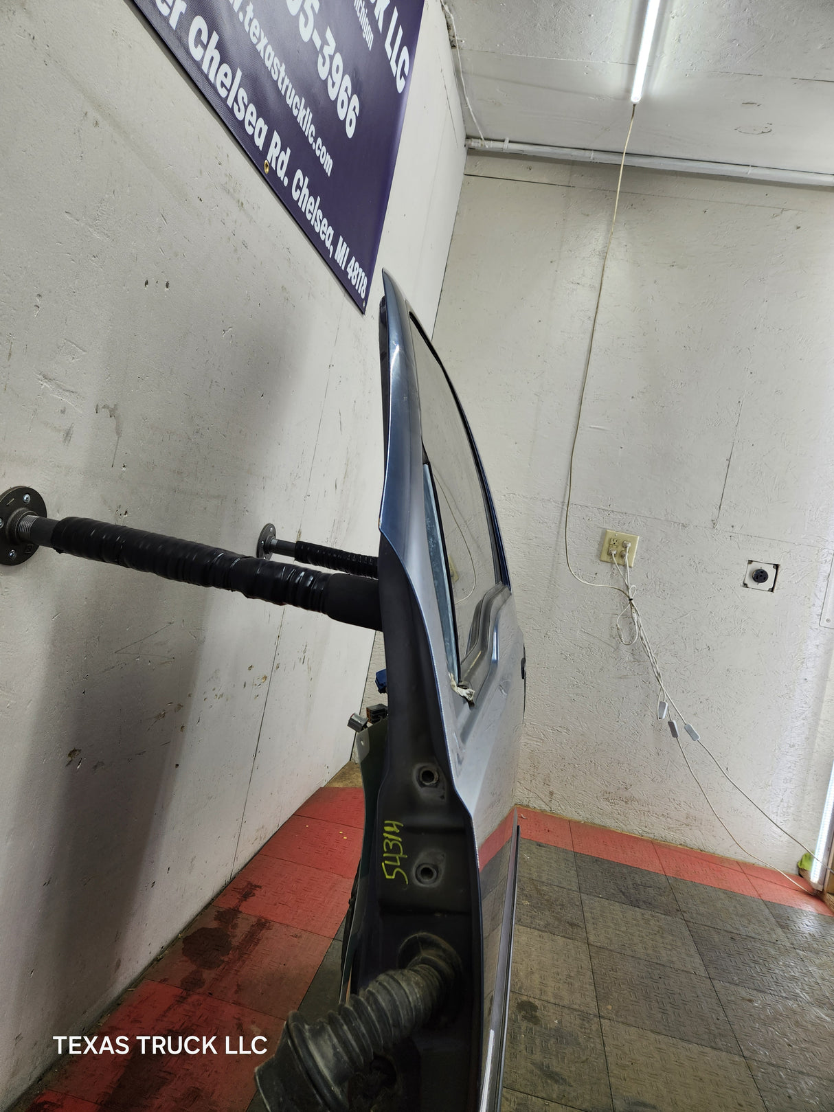 1999-2011 Ford Super Duty Front Driver Door F250 F350 F450 F550