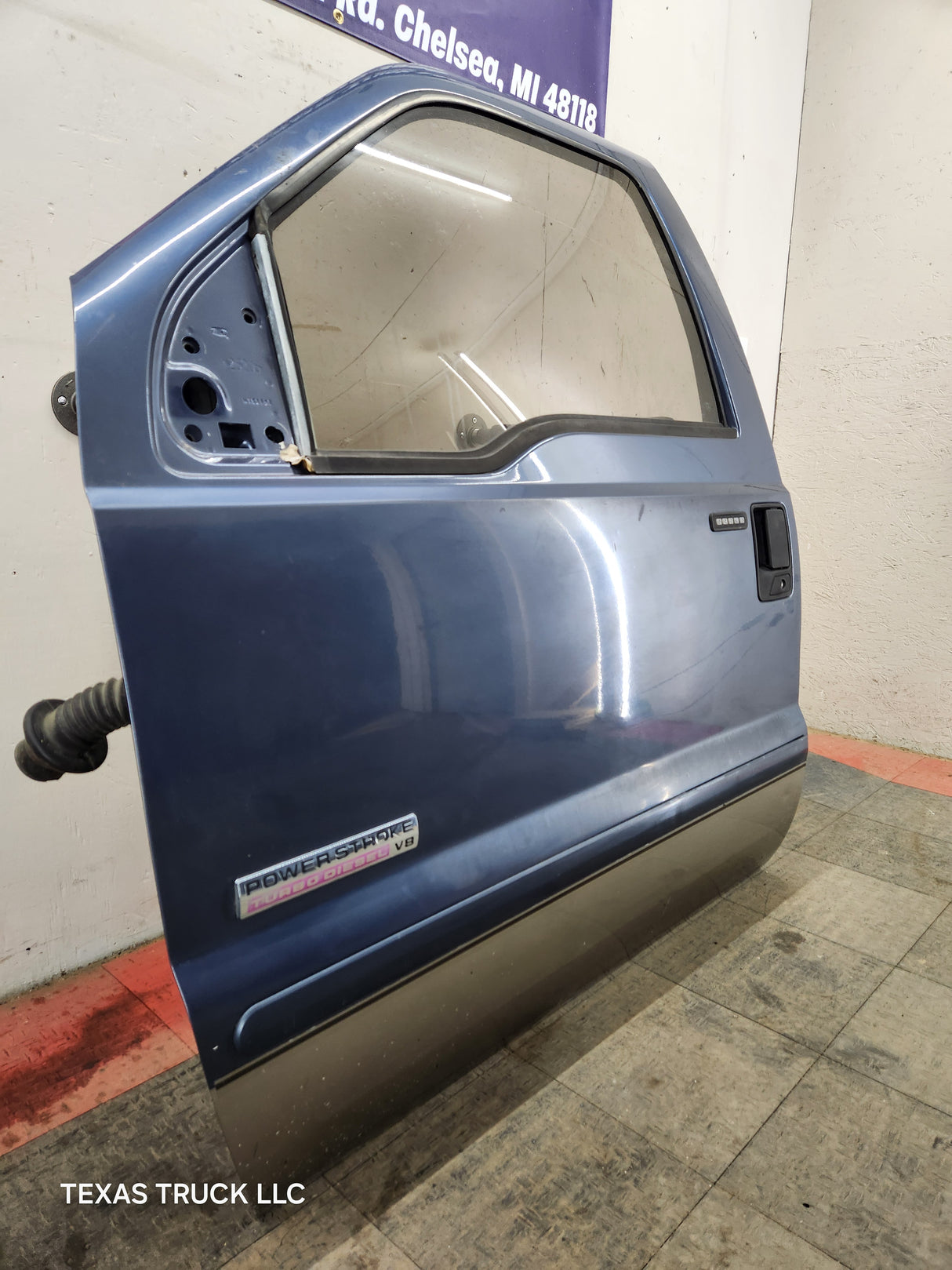 1999-2011 Ford Super Duty Front Driver Door F250 F350 F450 F550