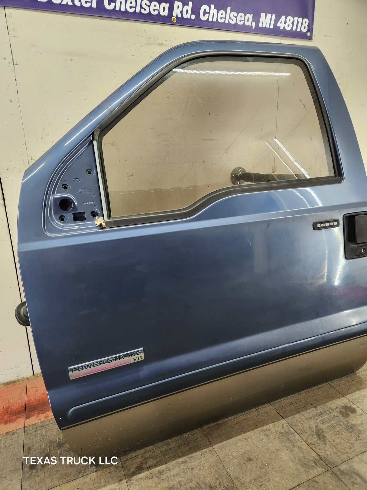 1999-2011 Ford Super Duty Front Driver Door F250 F350 F450 F550