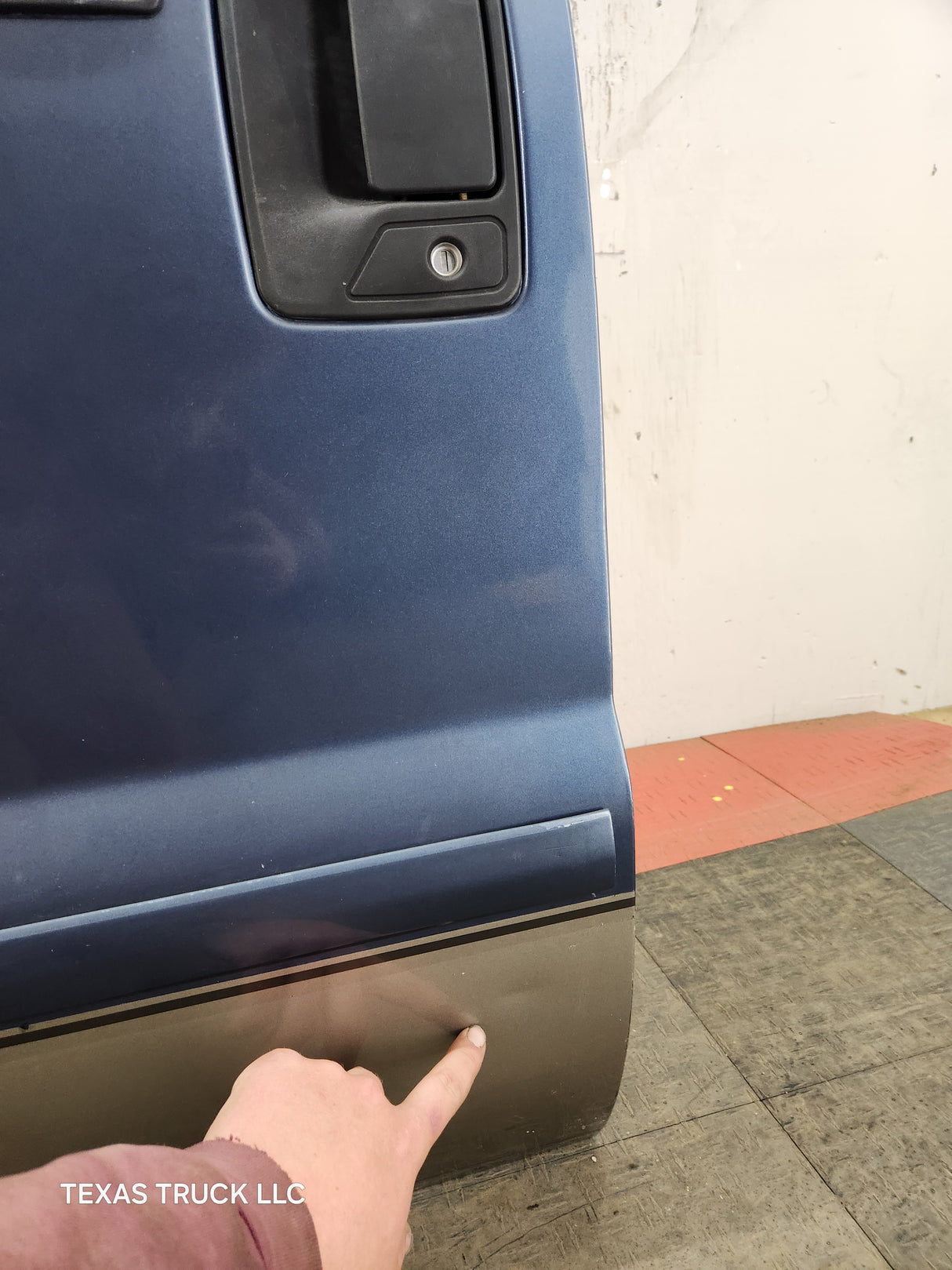 1999-2011 Ford Super Duty Front Driver Door F250 F350 F450 F550