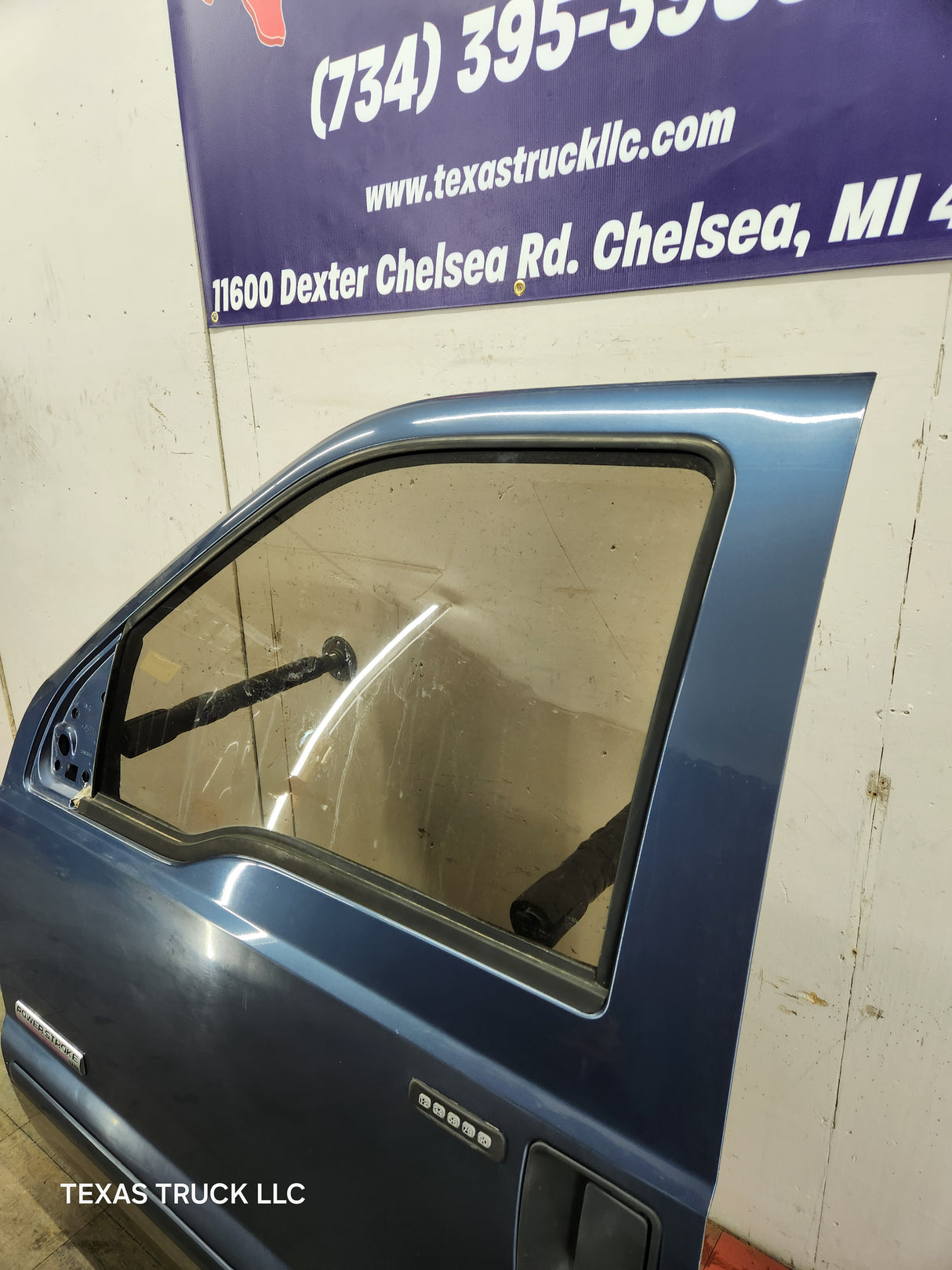 1999-2011 Ford Super Duty Front Driver Door F250 F350 F450 F550