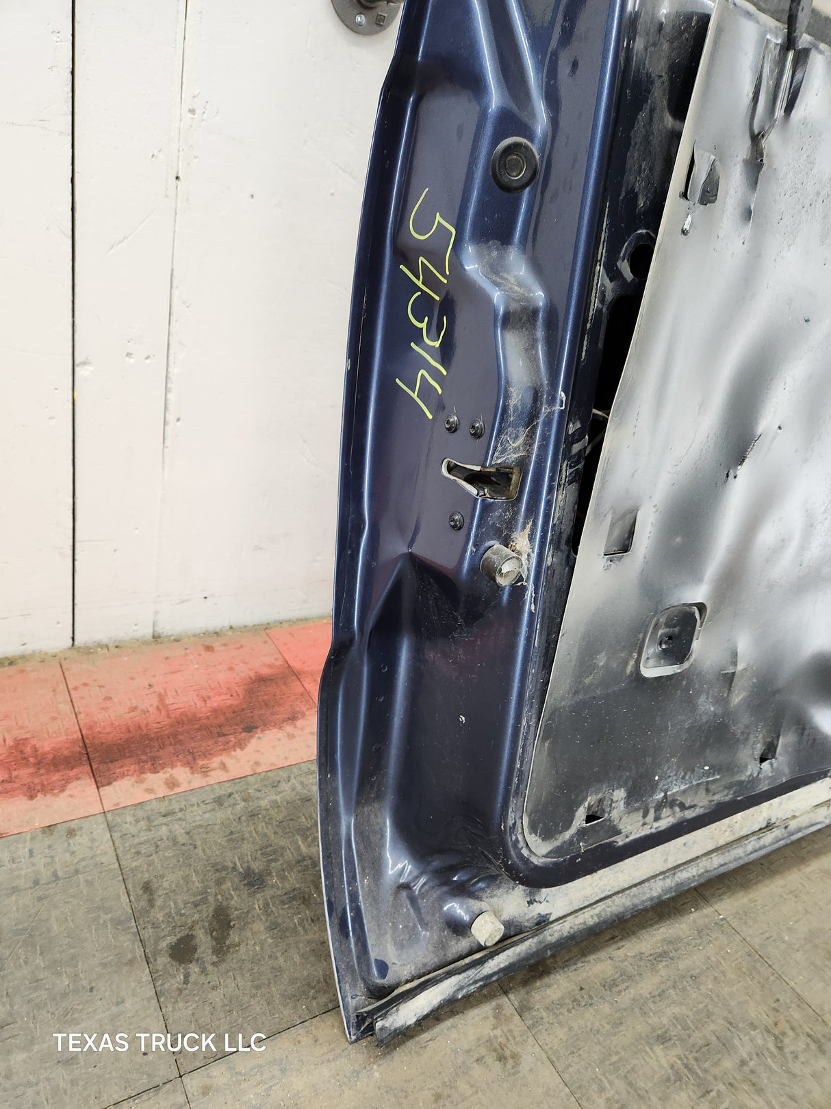 1999-2011 Ford Super Duty Front Driver Door F250 F350 F450 F550