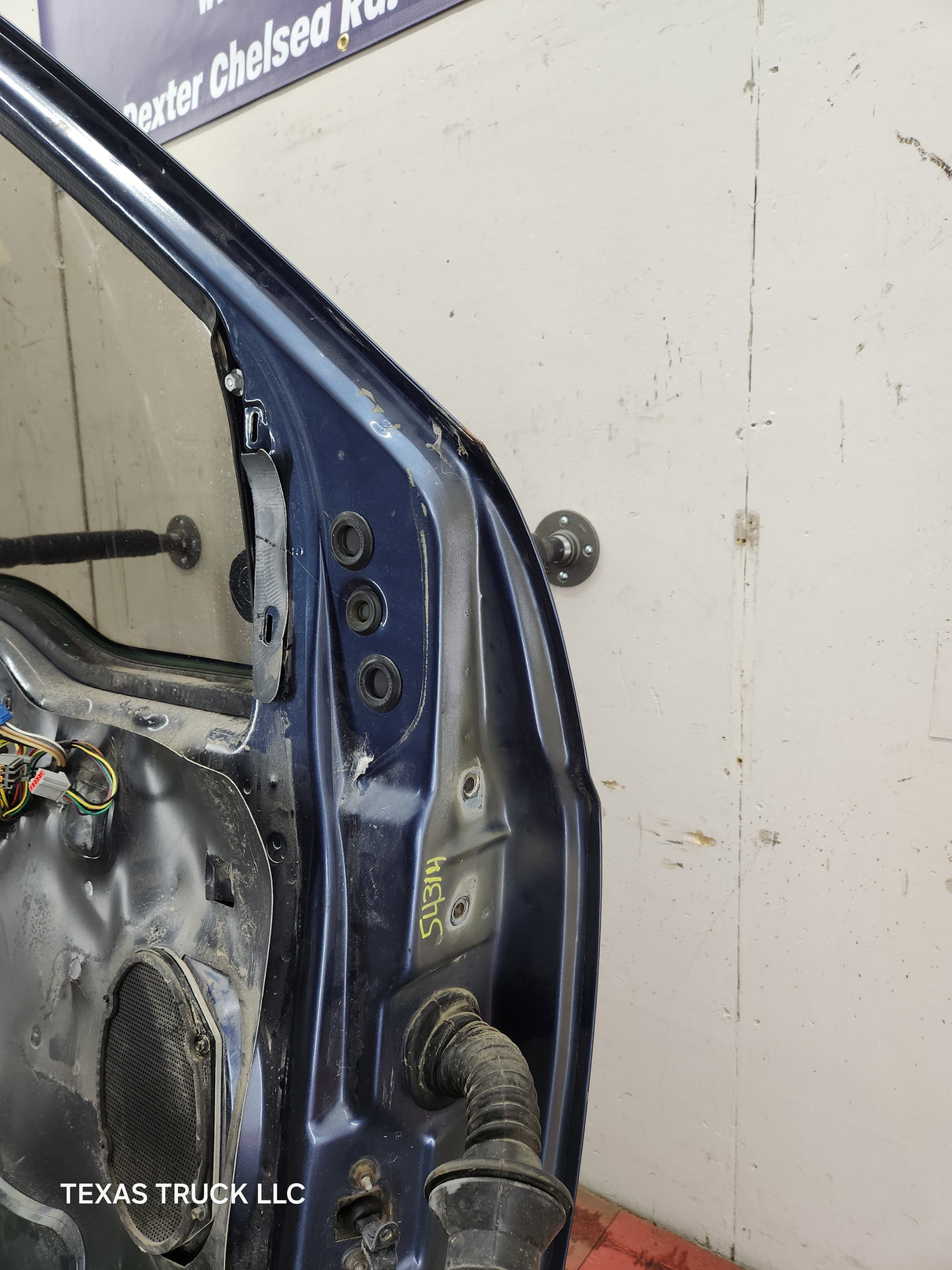 1999-2011 Ford Super Duty Front Driver Door F250 F350 F450 F550