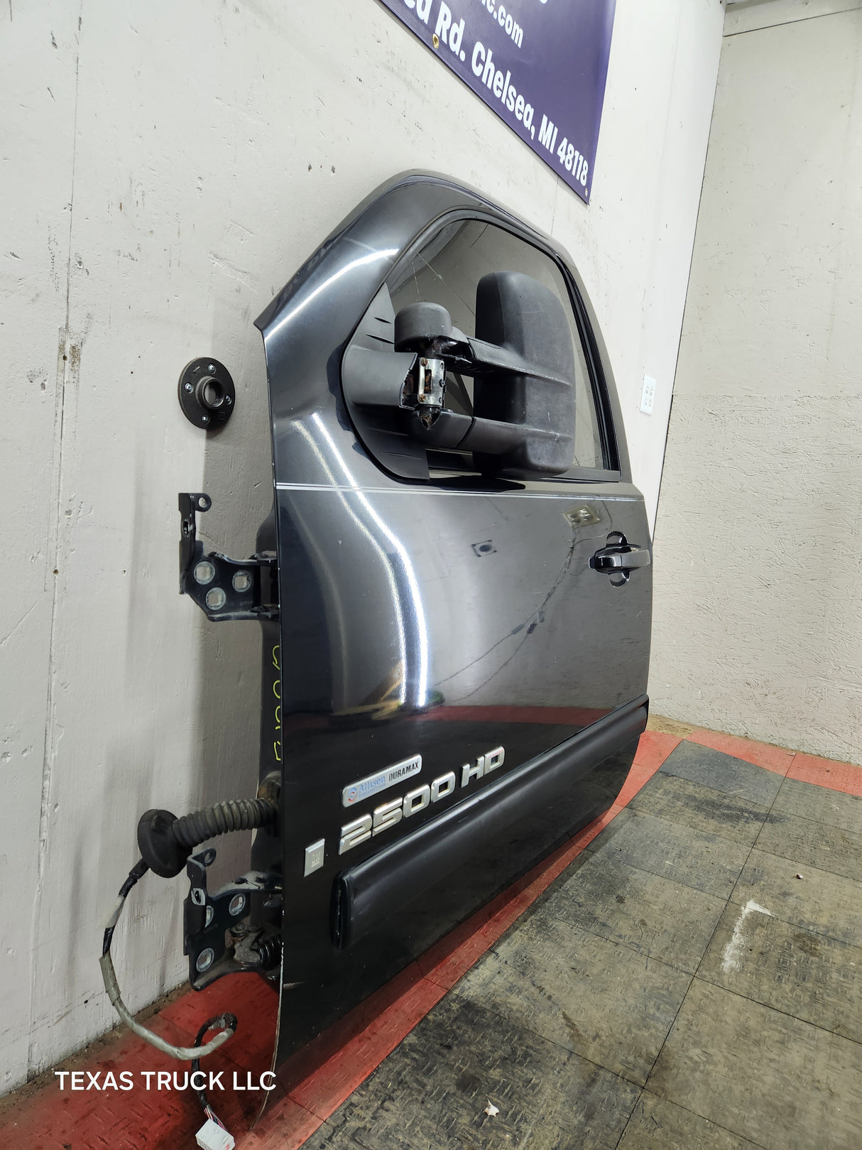 2007-2013 Chevrolet Silverado / GMC Sierra 1500 2500 3500 HD LH Front Driver Side Door