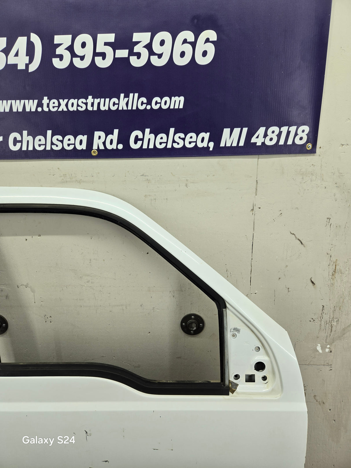 1999-2011 Ford Super Duty / Excursion Front Passenger RH Door F250 F350 F450 F550