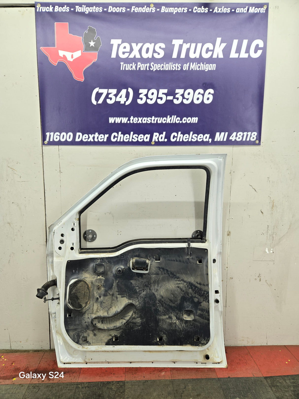 1999-2011 Ford Super Duty / Excursion Front Passenger RH Door F250 F350 F450 F550