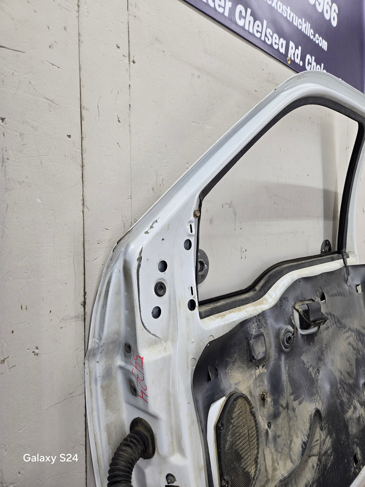 1999-2011 Ford Super Duty / Excursion Front Passenger RH Door F250 F350 F450 F550