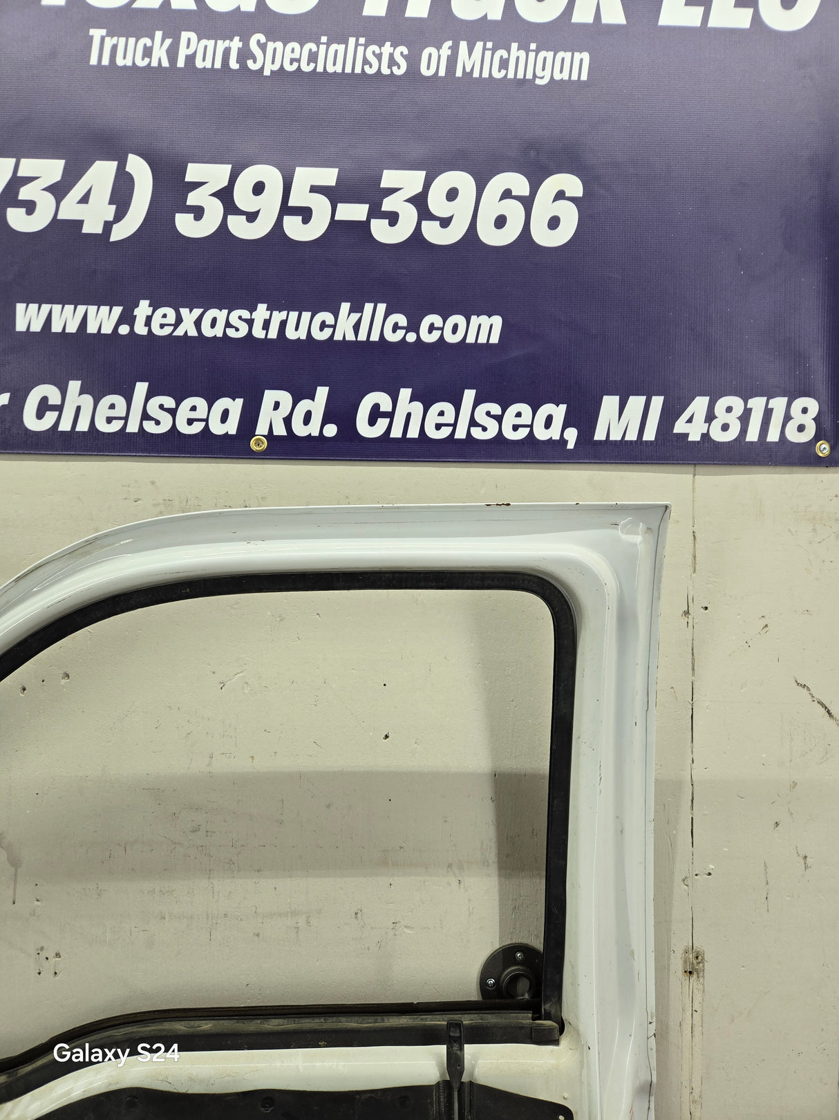 1999-2011 Ford Super Duty / Excursion Front Passenger RH Door F250 F350 F450 F550