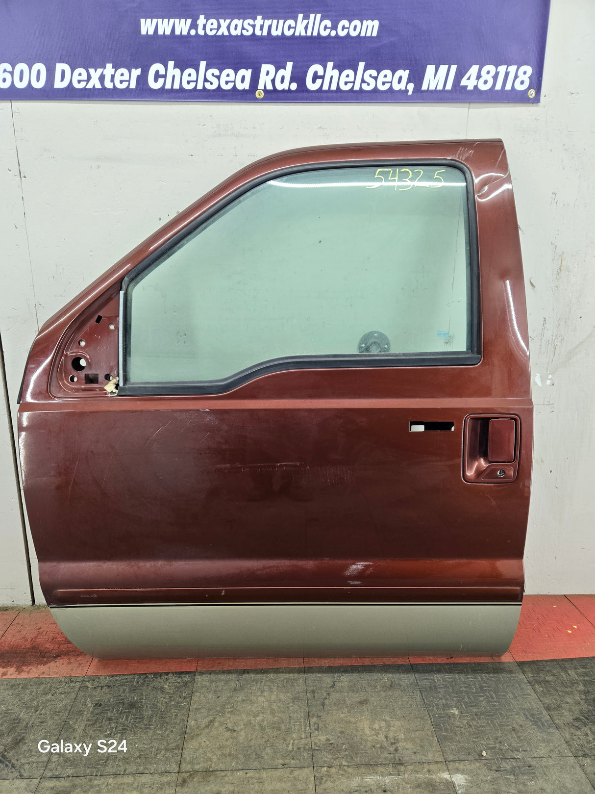 1999-2011 Ford Super Duty Front Driver Door F250 F350 F450 F550