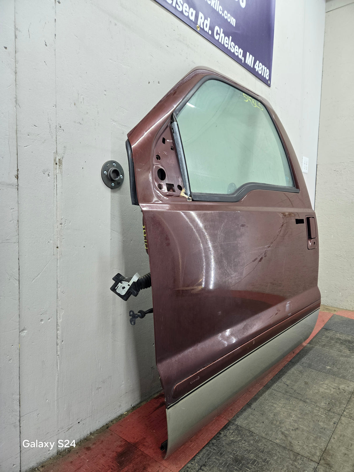 1999-2011 Ford Super Duty Front Driver Door F250 F350 F450 F550