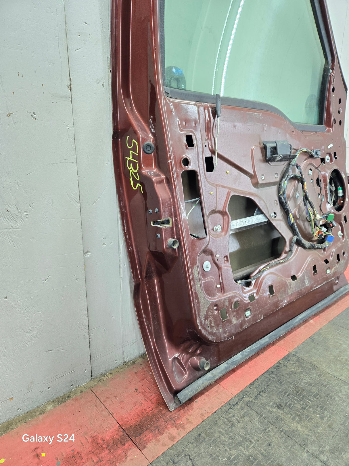1999-2011 Ford Super Duty Front Driver Door F250 F350 F450 F550