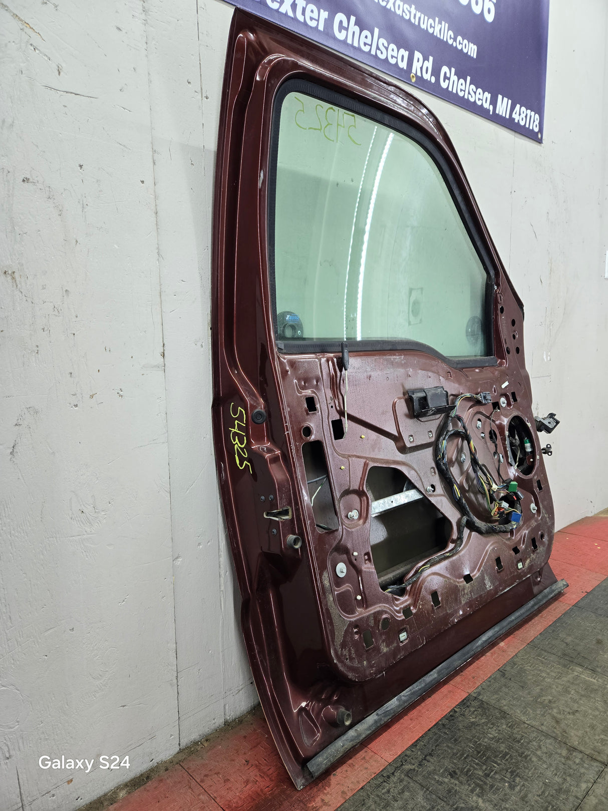 1999-2011 Ford Super Duty Front Driver Door F250 F350 F450 F550