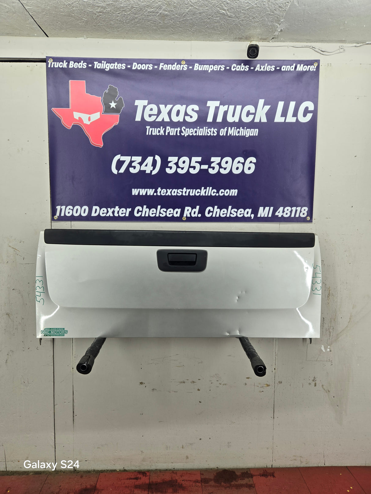 2007-2013 Chevrolet Silverado / GMC Sierra Tailgate 1500 2500 3500 HD