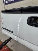 1999-2007 Chevrolet Silverado / GMC Sierra 1500 2500 3500 HD Tailgate