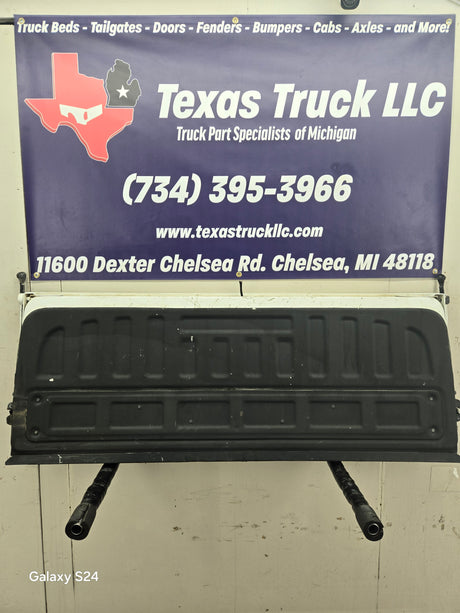 2014-2019 Chevrolet Silverado / GMC Sierra 1500 2500 3500 HD Tailgate