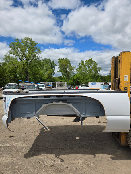1999-2007 Chevrolet Silverado / GMC Sierra 8' 3500 HD Dually Truck Bed