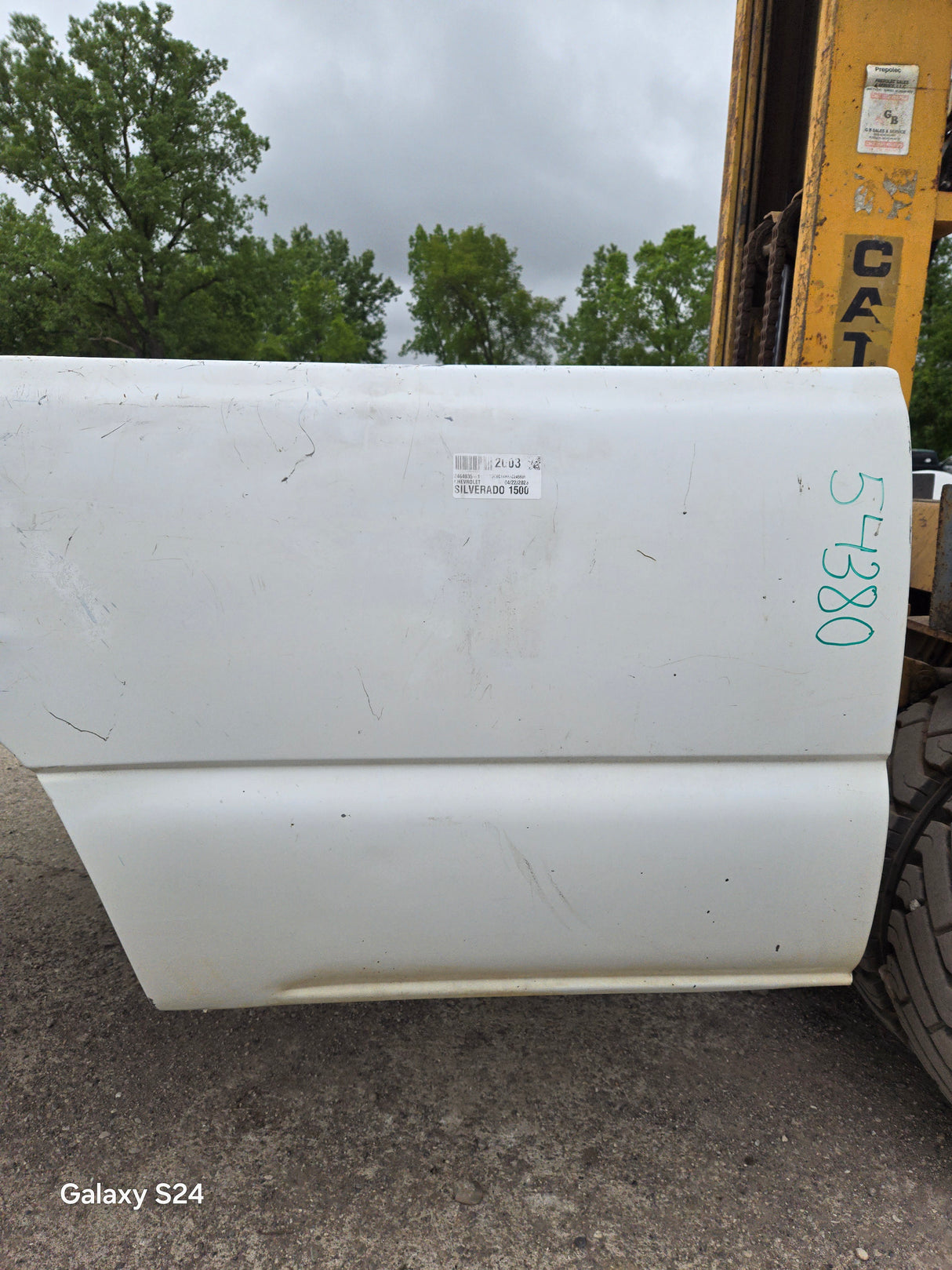 1999-2007 Chevrolet Silverado / GMC Sierra 1500 2500 3500 HD 8' Long Bed Truck Bed