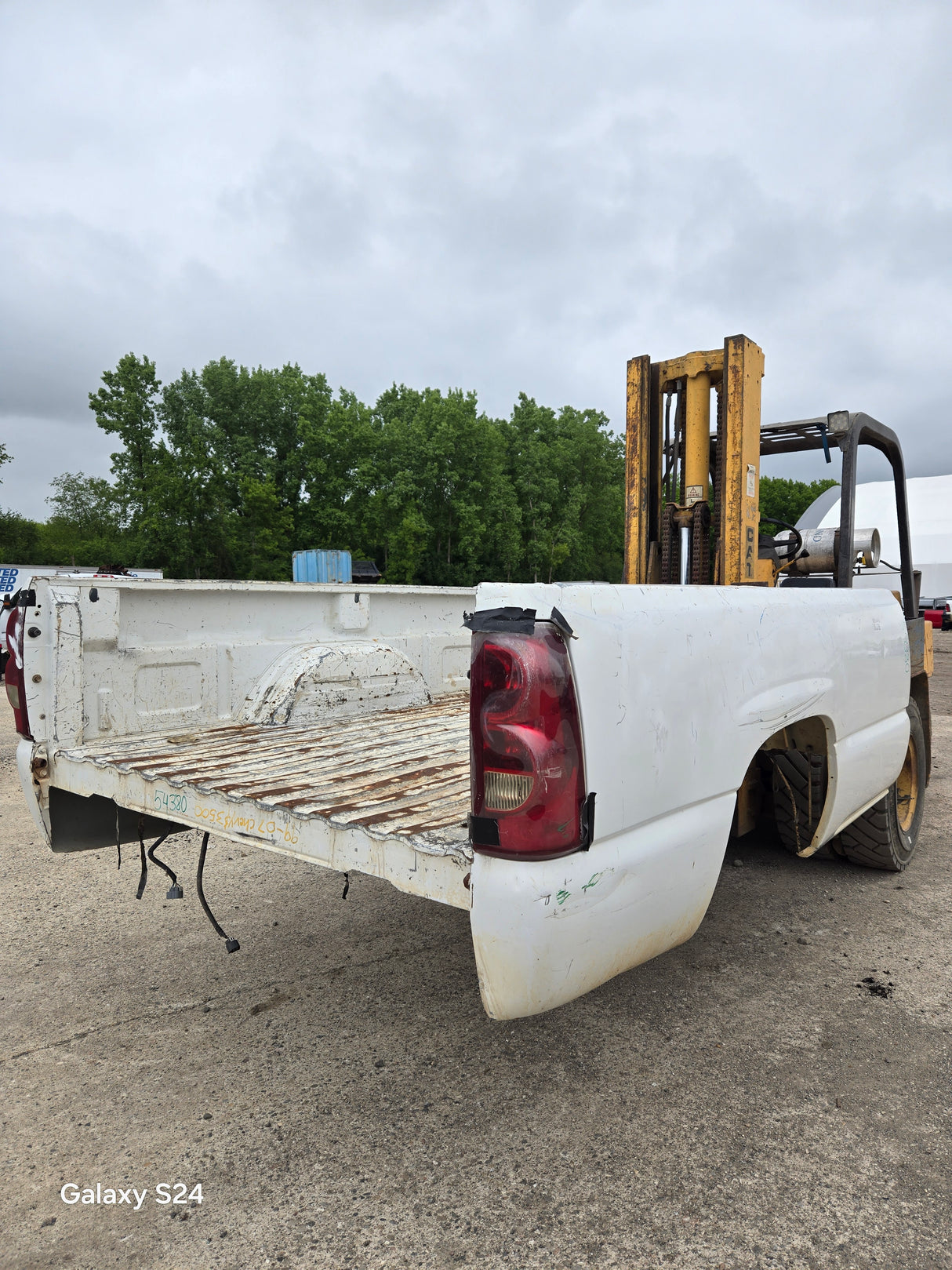 1999-2007 Chevrolet Silverado / GMC Sierra 1500 2500 3500 HD 8' Long Bed Truck Bed