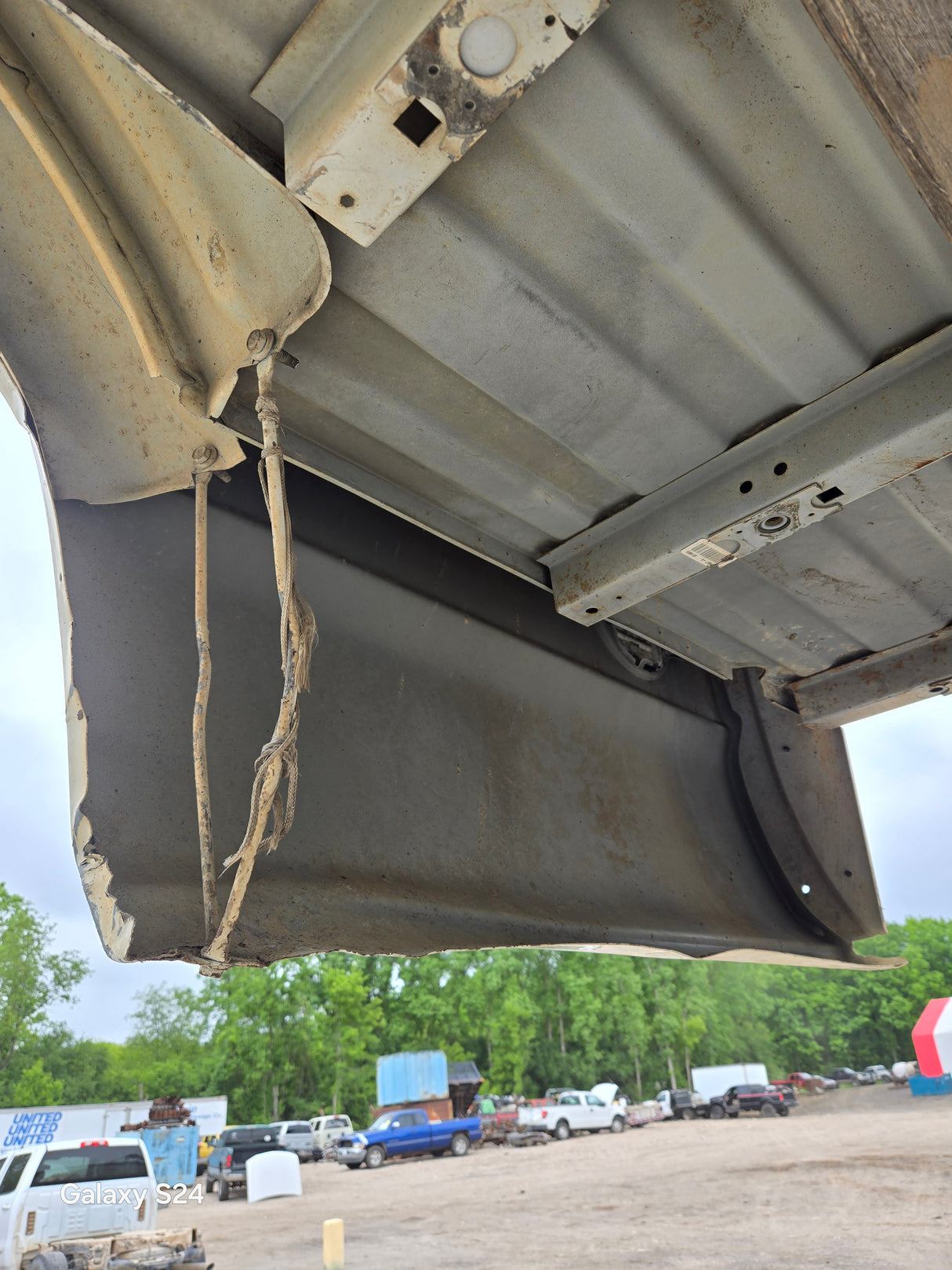 1999-2007 Chevrolet Silverado / GMC Sierra 1500 2500 3500 HD 8' Long Bed Truck Bed