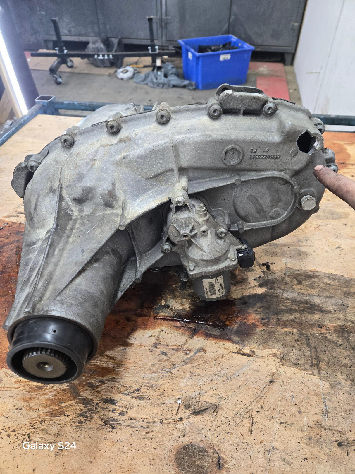 2007.5-2010 Chevrolet GMC Transfer Case Duramax Diesel Electric shift on the fly HOLE IN CASE