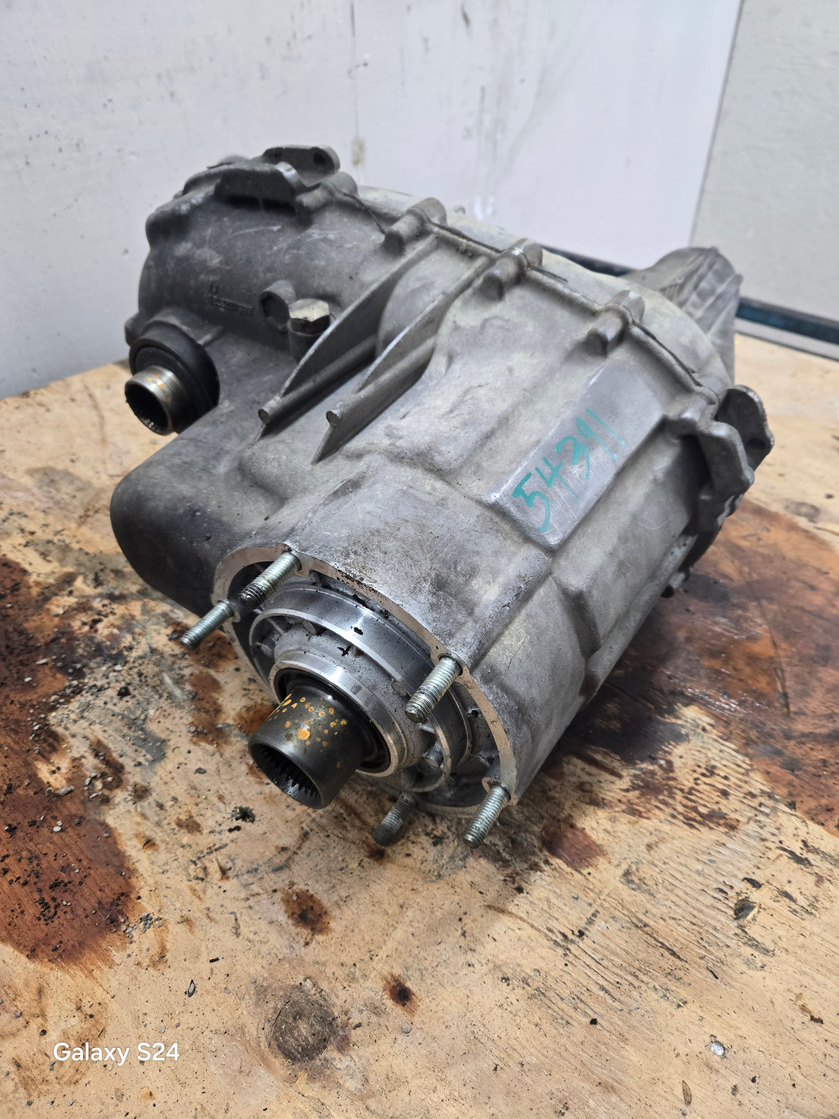 2007.5-2010 Chevrolet GMC Transfer Case Duramax Diesel Electric shift on the fly HOLE IN CASE