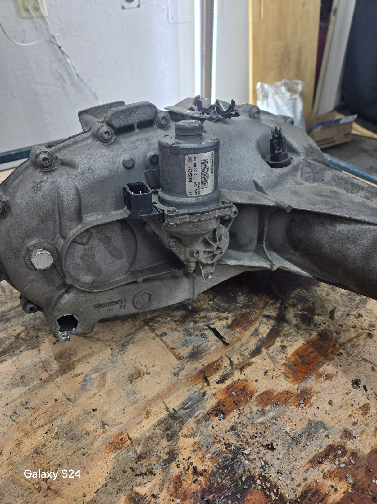 2007.5-2010 Chevrolet GMC Transfer Case Duramax Diesel Electric shift on the fly HOLE IN CASE
