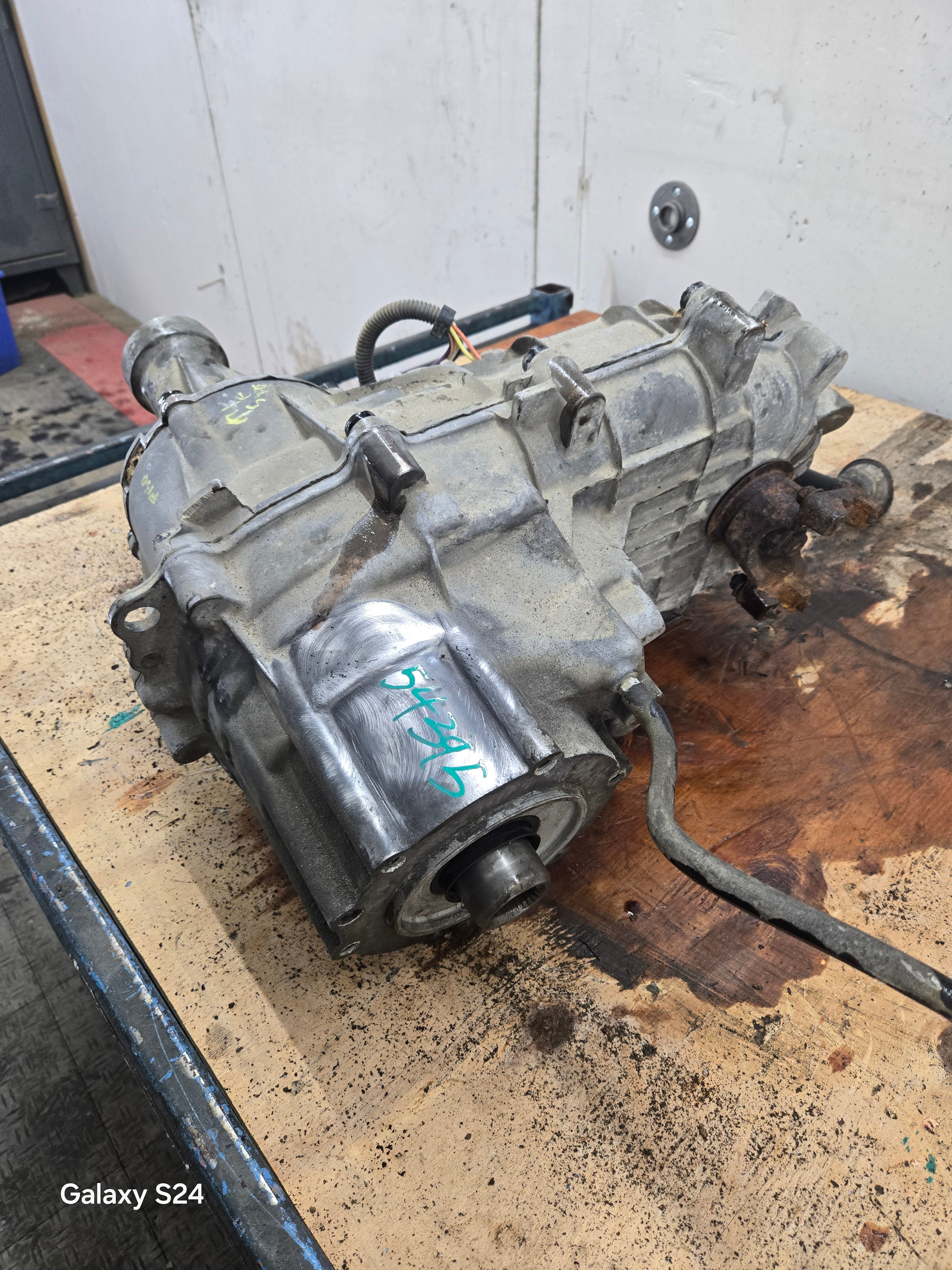 ビクセン F-1500 1992-1997 Ford F150 Transfer Case Borg Warner BW1356 Electric