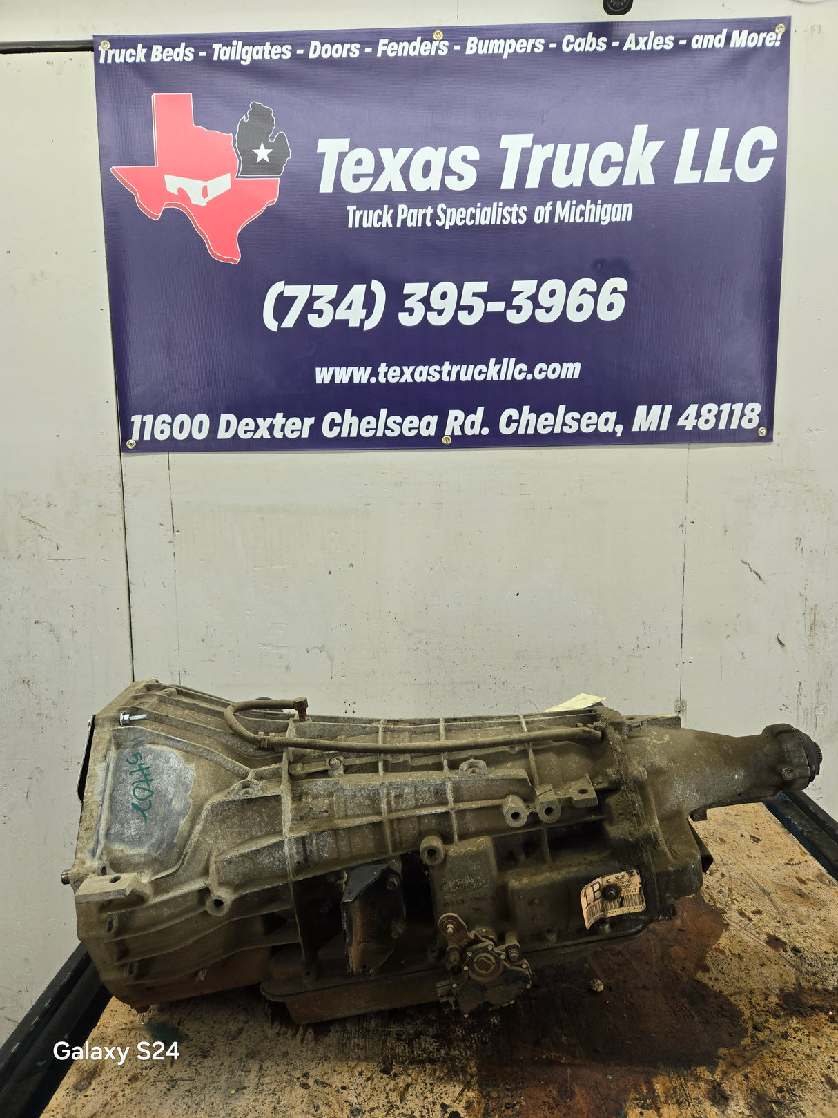4r100 Automatic Transmission 2wd Ford F250 F350 F450 F550 Super Duty 6.8L v10 triton 5.4L v8 132K Miles