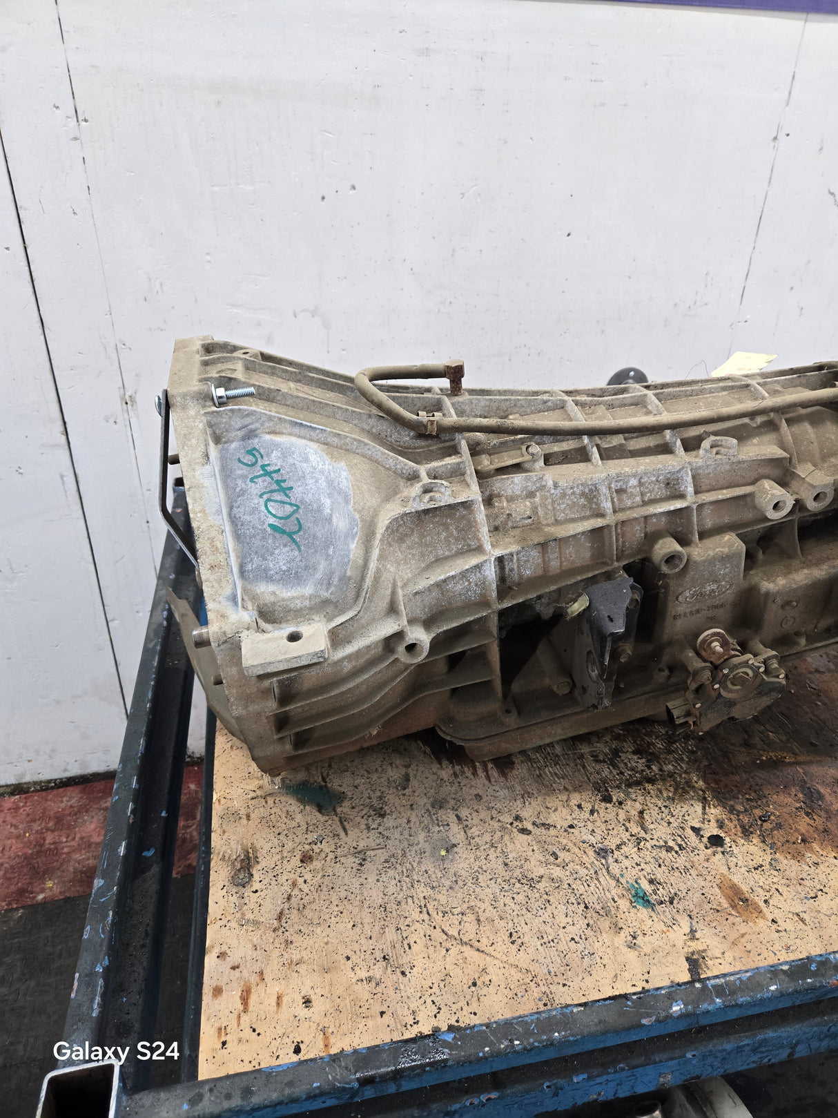 4r100 Automatic Transmission 2wd Ford F250 F350 F450 F550 Super Duty 6.8L v10 triton 5.4L v8 132K Miles
