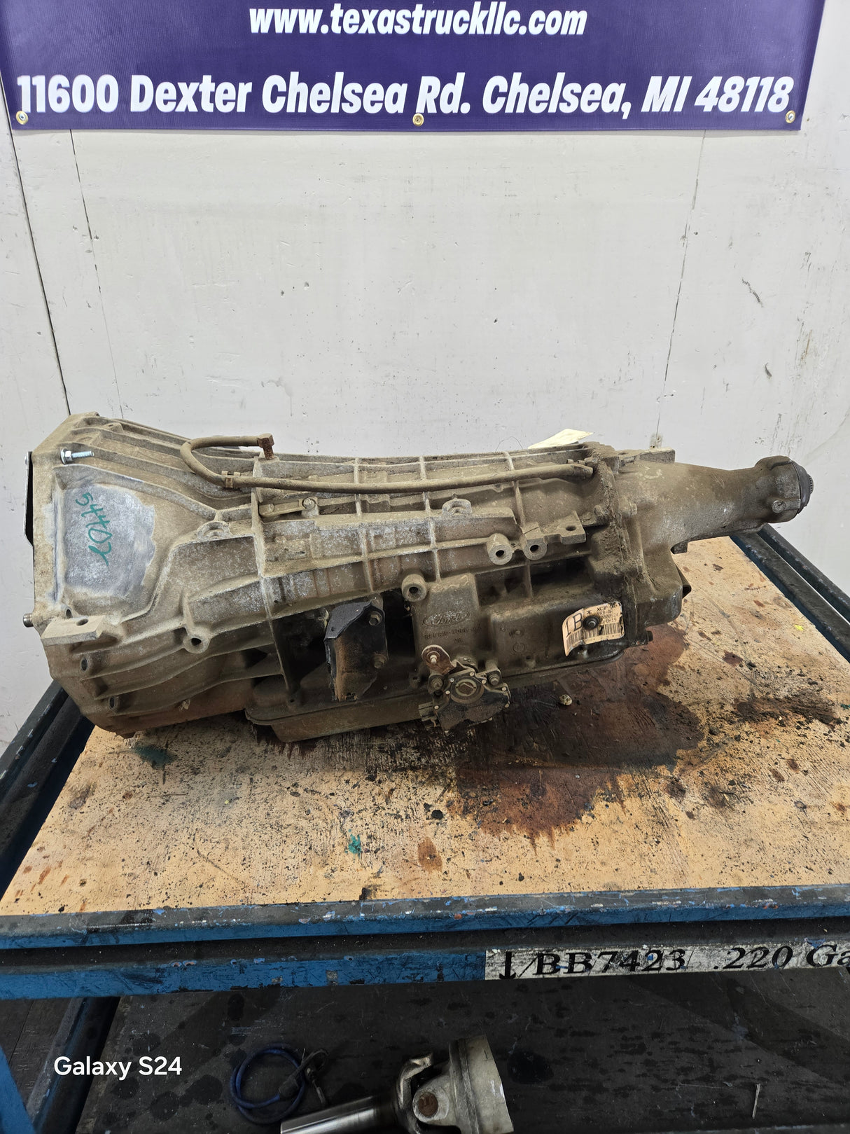 4r100 Automatic Transmission 2wd Ford F250 F350 F450 F550 Super Duty 6.8L v10 triton 5.4L v8 132K Miles