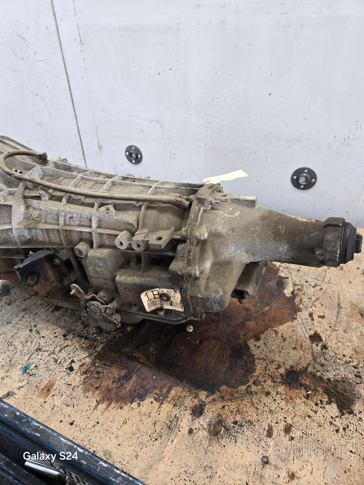 4r100 Automatic Transmission 2wd Ford F250 F350 F450 F550 Super Duty 6.8L v10 triton 5.4L v8 132K Miles