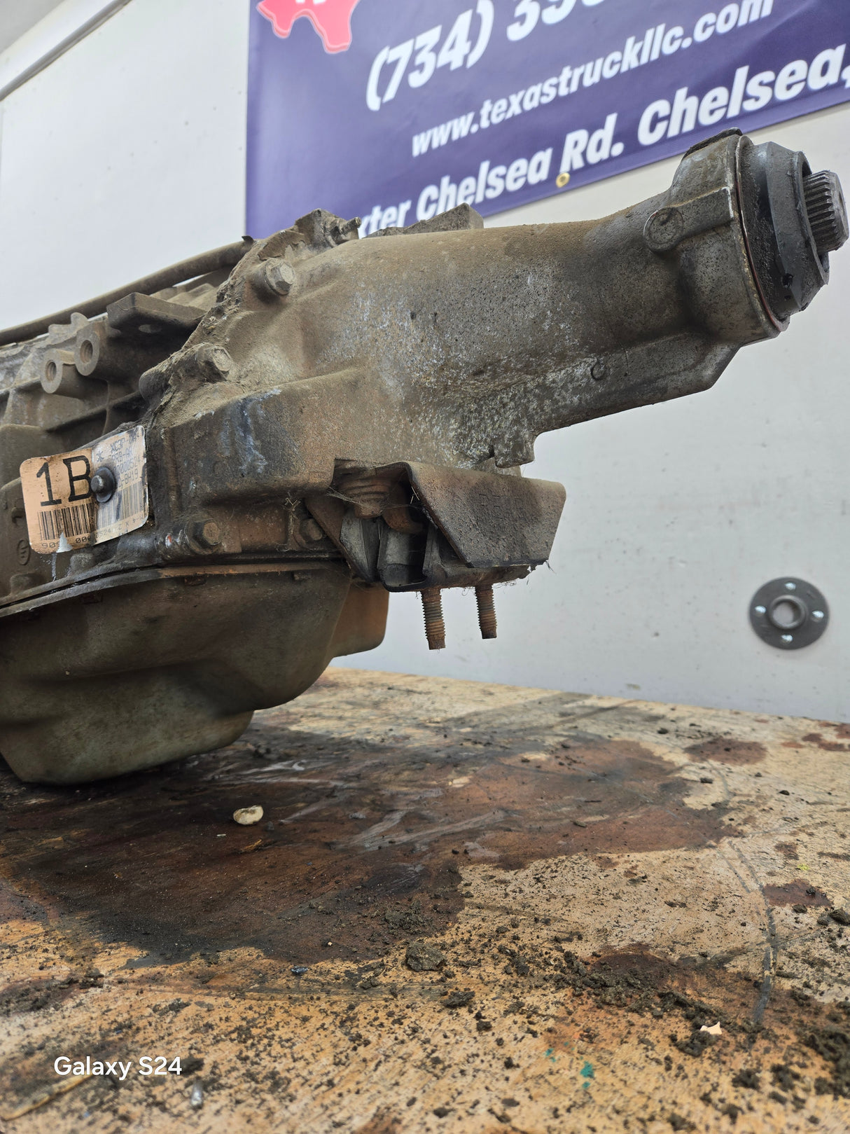 4r100 Automatic Transmission 2wd Ford F250 F350 F450 F550 Super Duty 6.8L v10 triton 5.4L v8 132K Miles