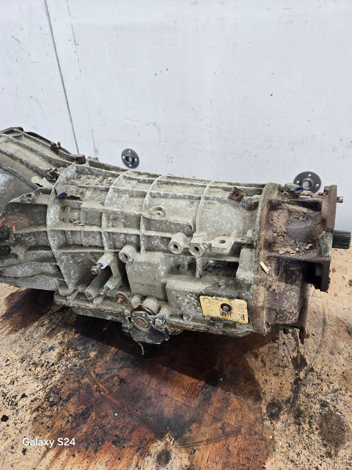 4r100 Automatic Transmission 4wd Ford F250 F350 F450 F550 Super Duty 6.8L v10 triton 5.4L v8 132K Miles