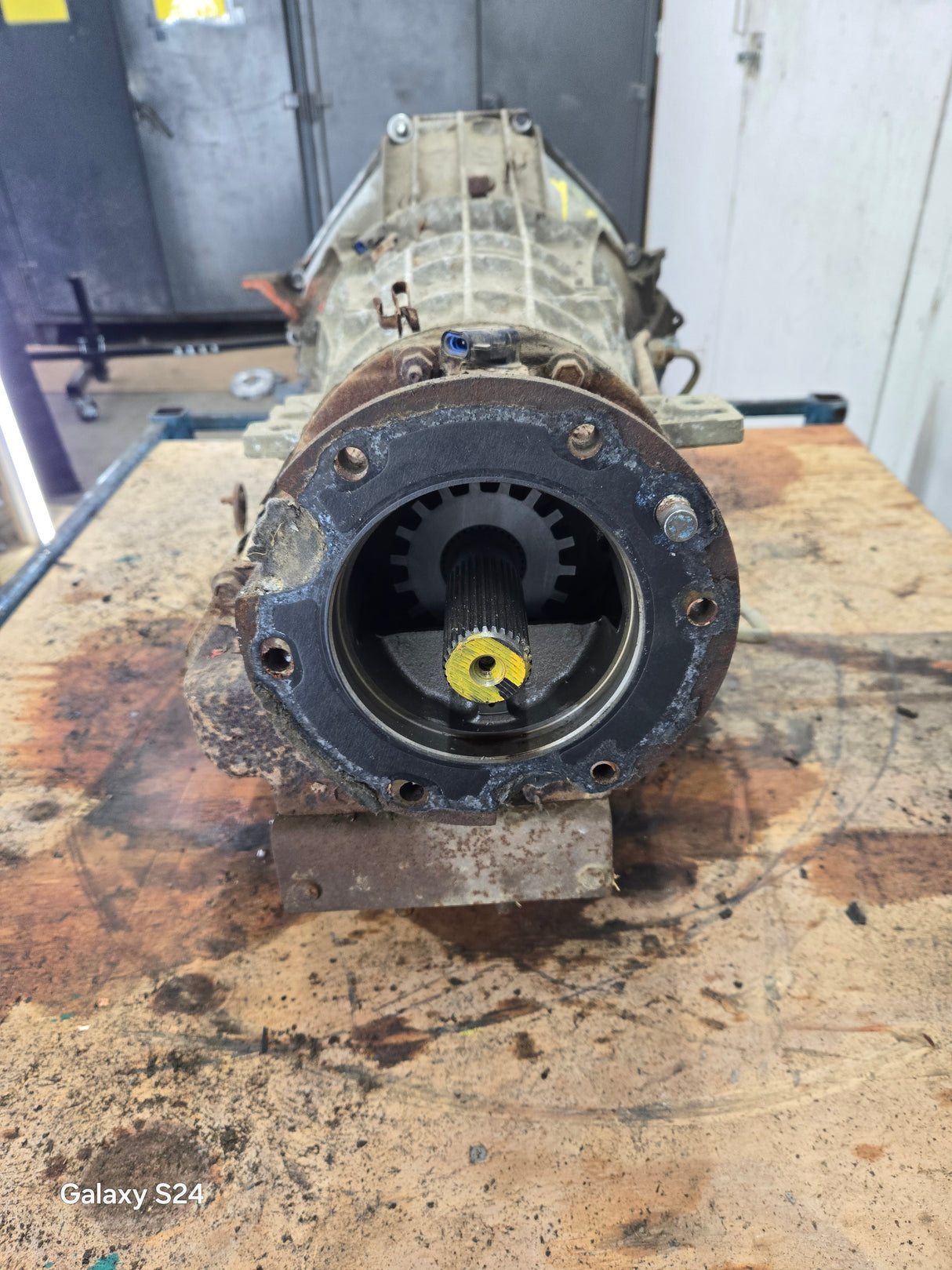 4r100 Automatic Transmission 4wd Ford F250 F350 F450 F550 Super Duty 6.8L v10 triton 5.4L v8 132K Miles