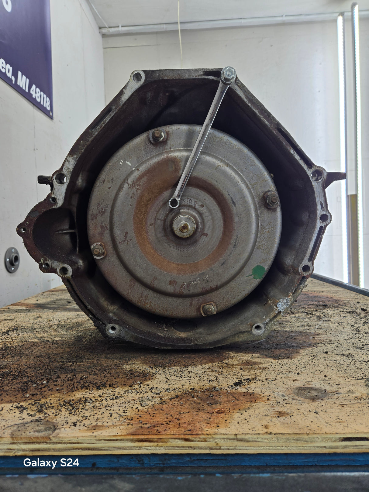 4r100 Automatic Transmission 4wd Ford F250 F350 F450 F550 Super Duty 6.8L v10 triton 5.4L v8 132K Miles