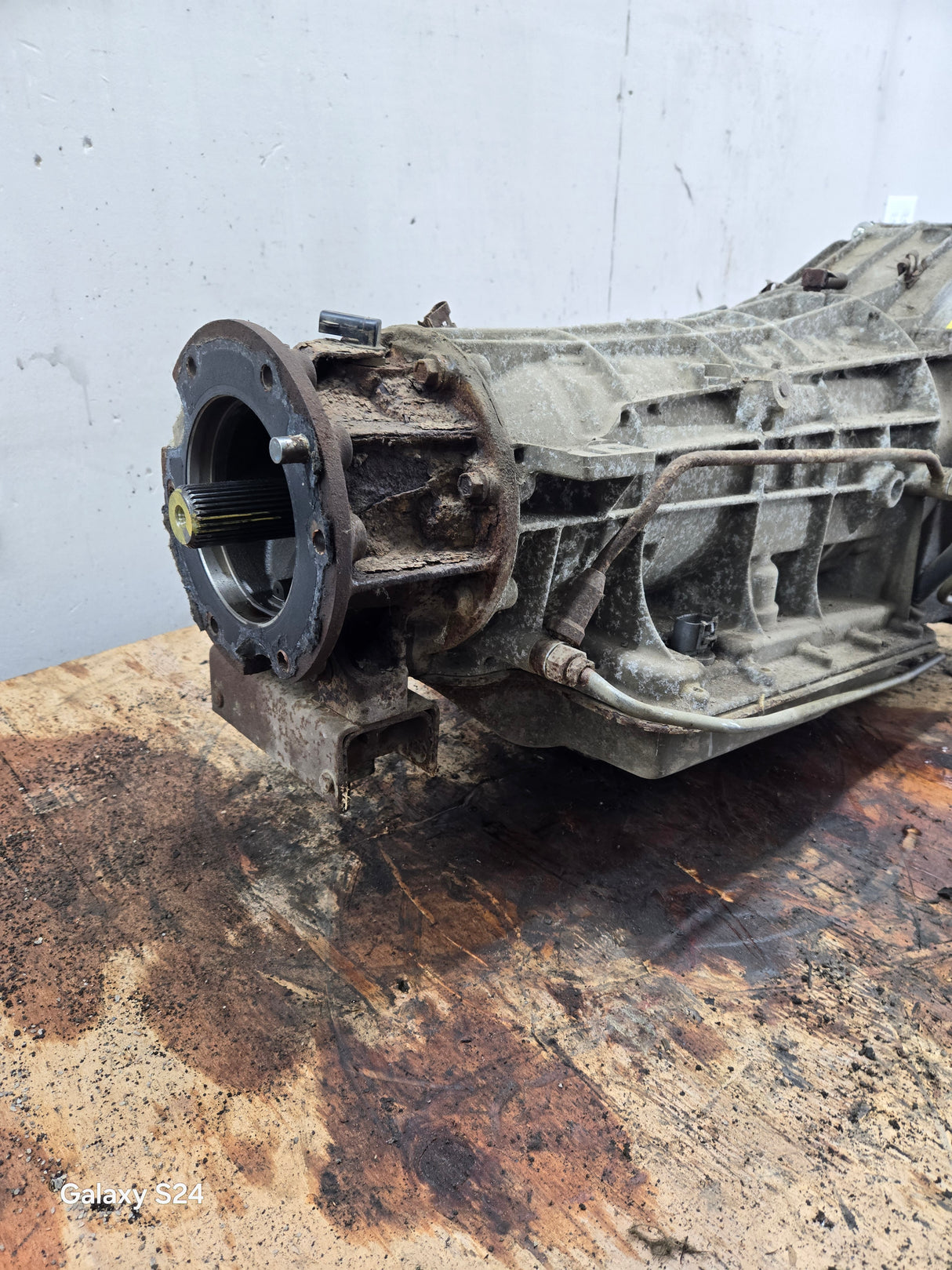 4r100 Automatic Transmission 4wd Ford F250 F350 F450 F550 Super Duty 6.8L v10 triton 5.4L v8 132K Miles