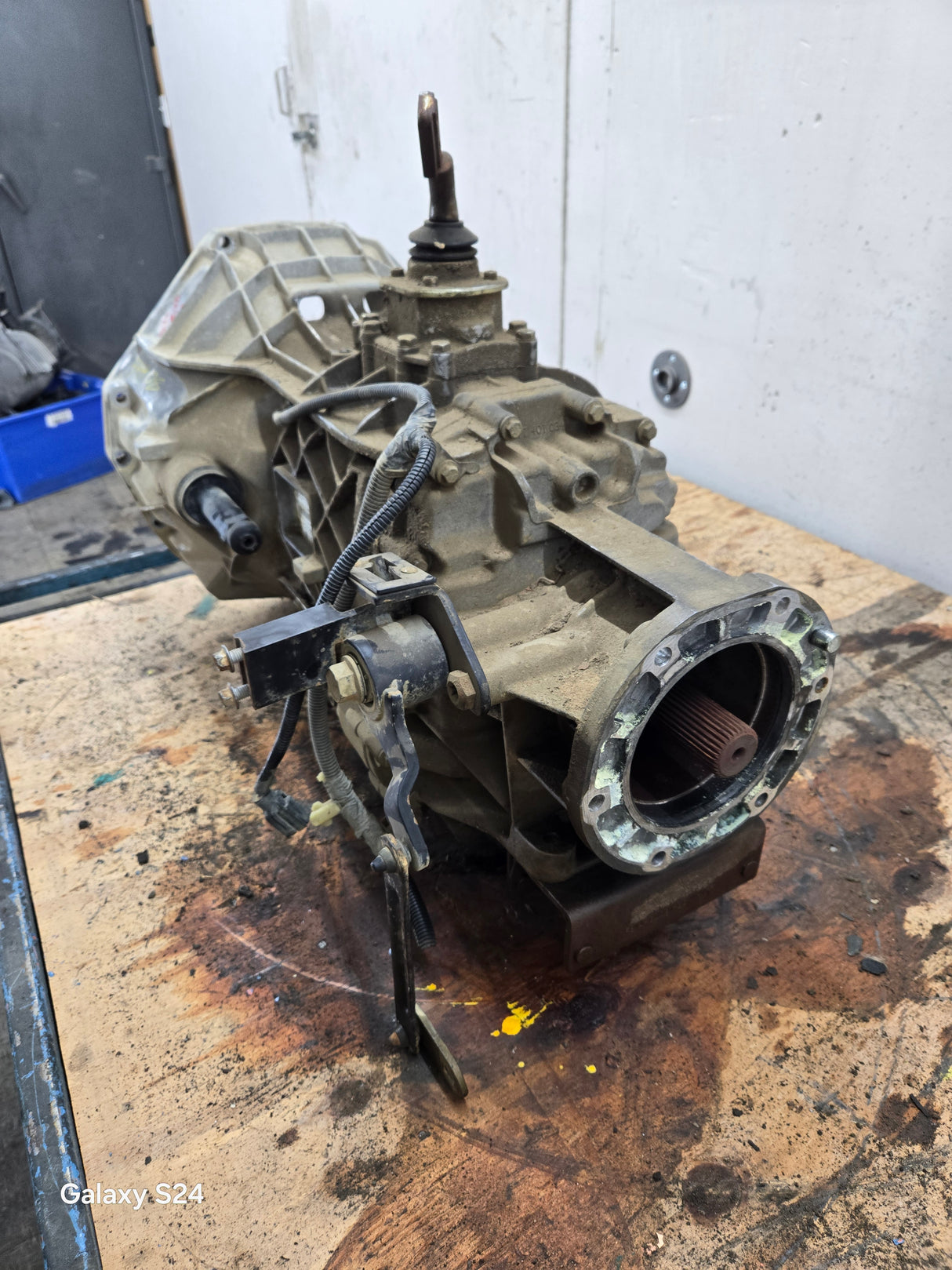 1999-2001 Ford Super Duty V10 6.8L 5.4L 4x4 ZF5 manual transmission 4wd F250 F350 F450 F550 64K MILES