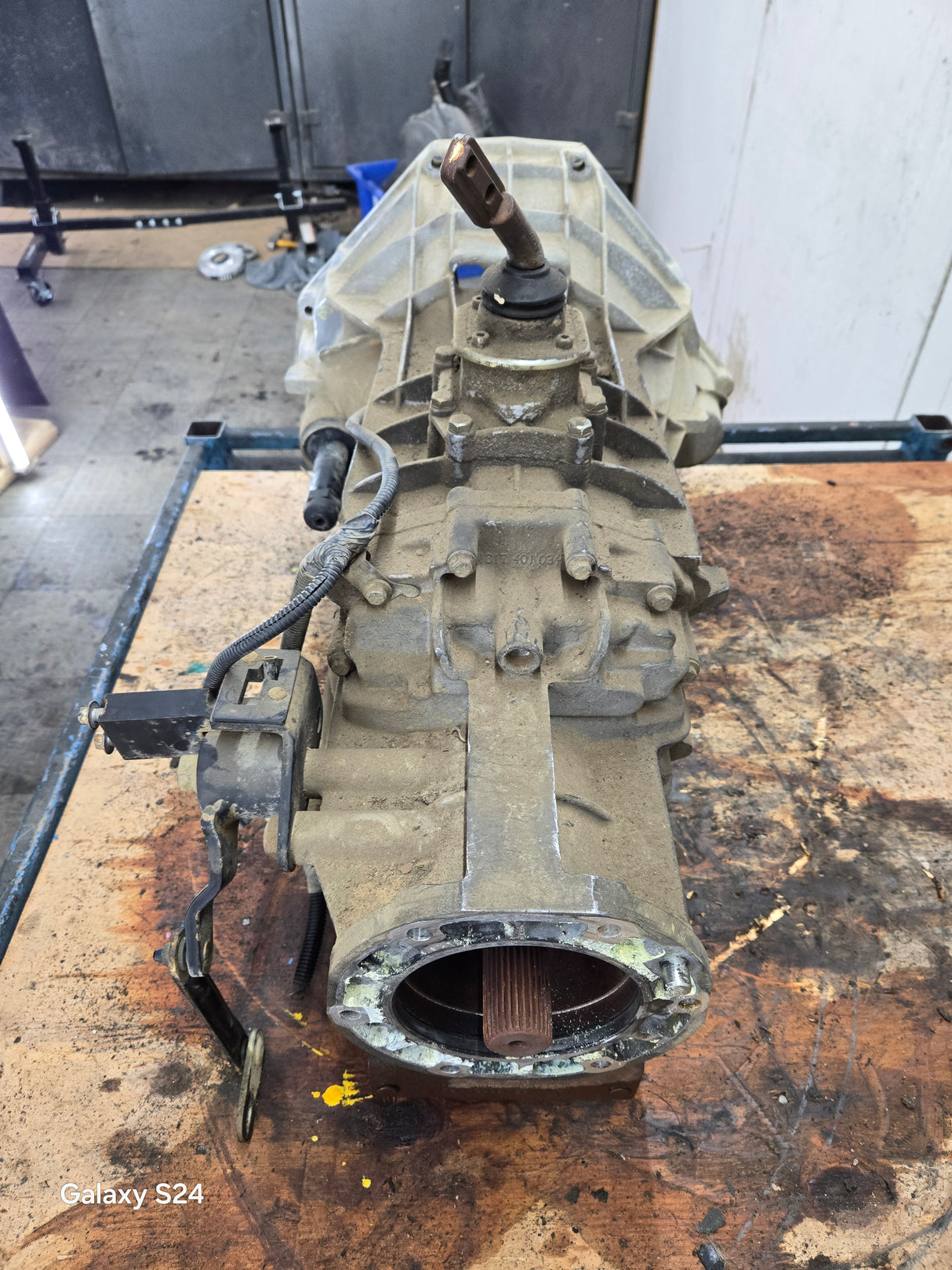 1999-2001 Ford Super Duty V10 6.8L 5.4L 4x4 ZF5 manual transmission 4wd F250 F350 F450 F550 64K MILES
